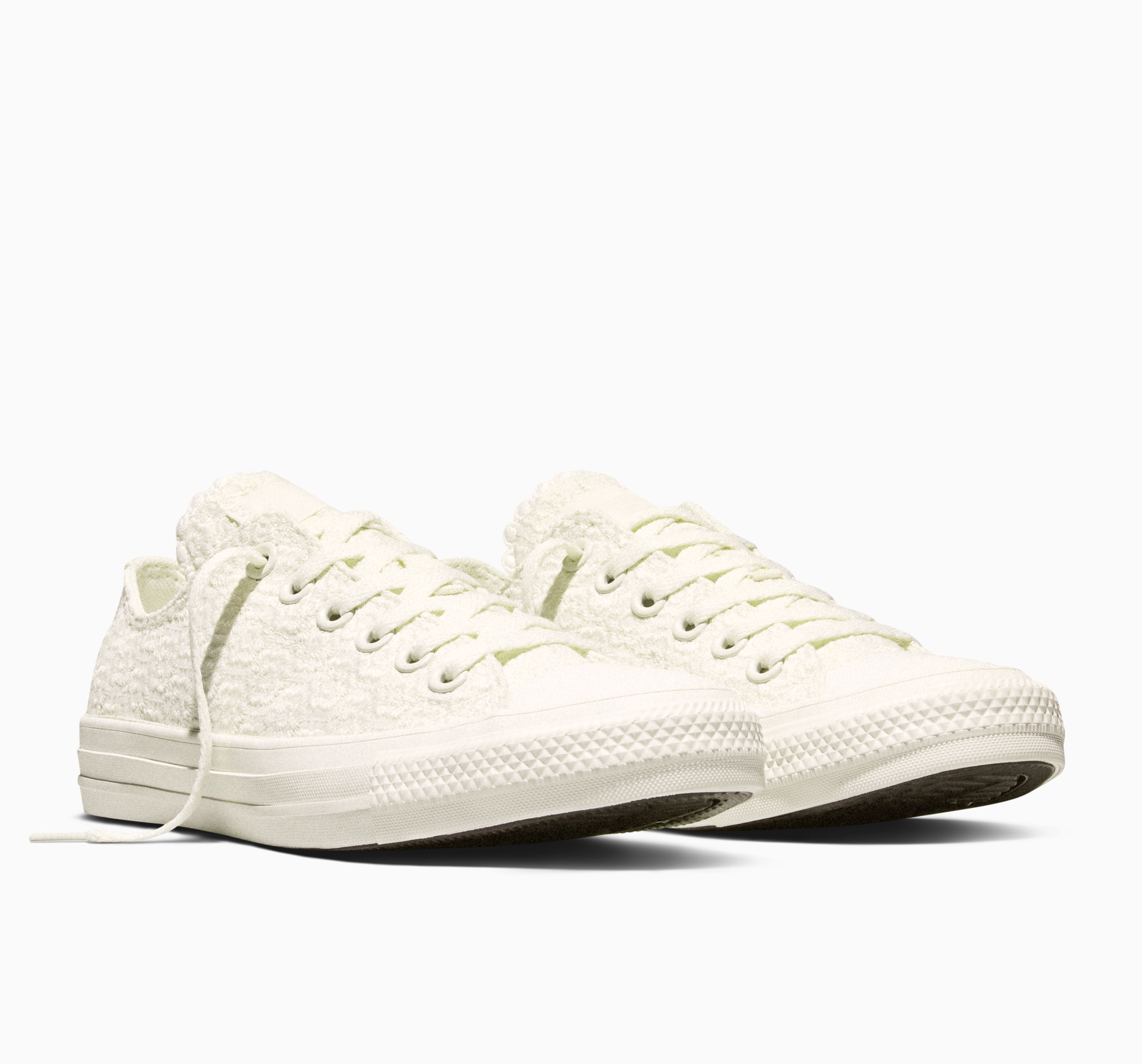 Image of Converse Sneaker "CONVERSE CHUCK TAYLOR ALL STAR CROCHET FLORALS" für vielseitige Aktivitäten, mit leicht profiliertem Laufsohlenprofil