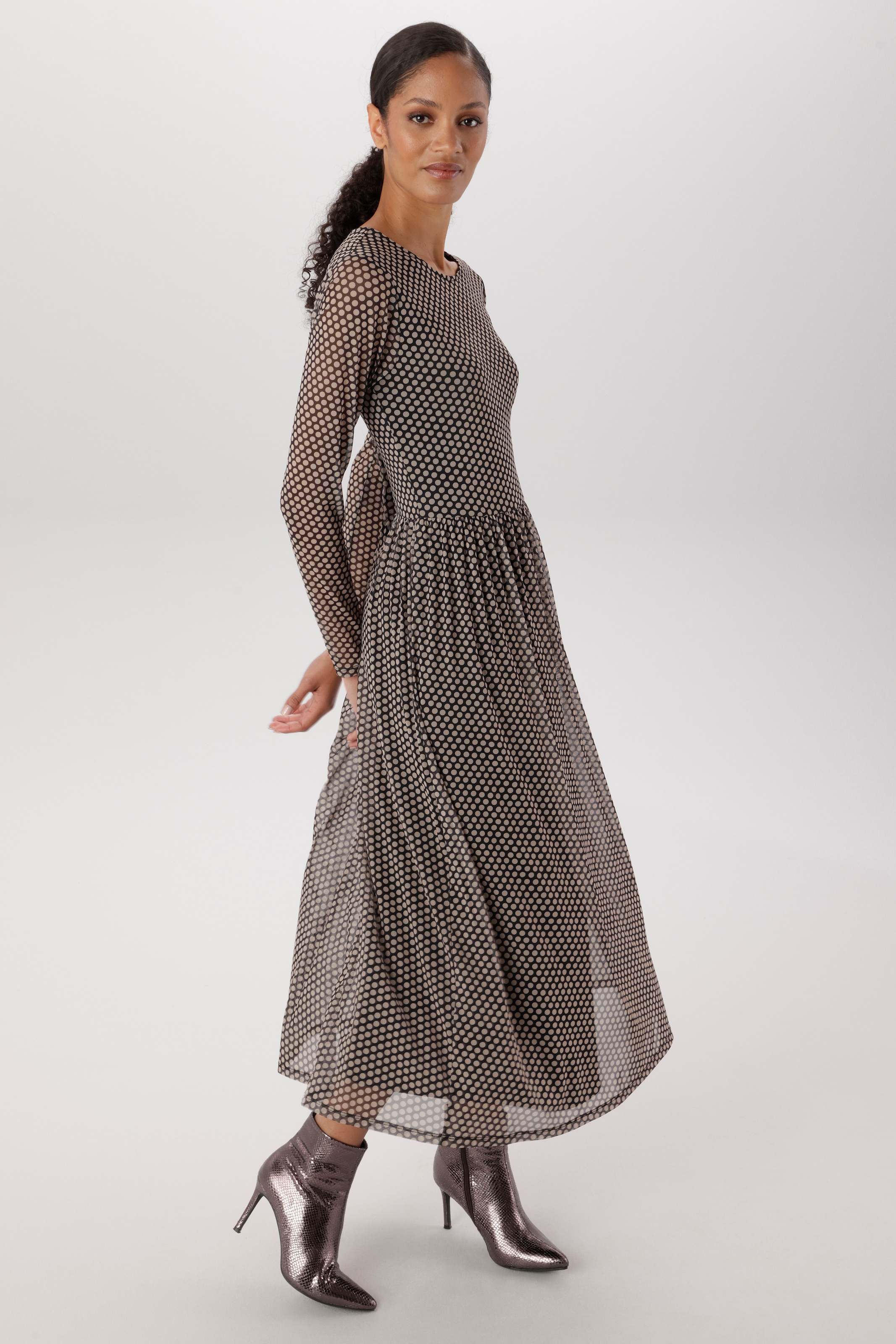 Image of Aniston SELECTED Maxikleid in Mesh-Qualität und Gummizug in der Taille - NEUE KOLLEKTION