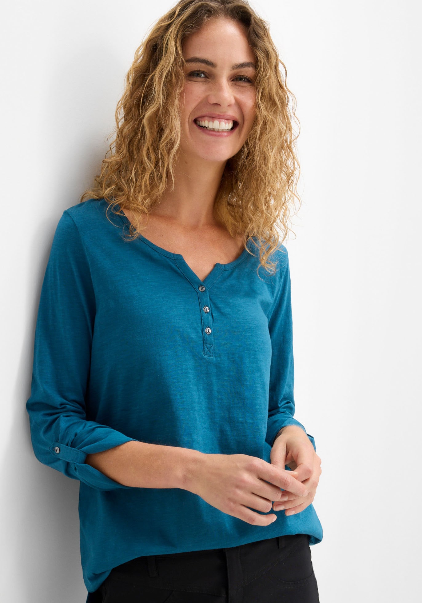Image of bonprix Langarmshirt gerade Passform, Krempelärmel, Henley-Ausschnitt