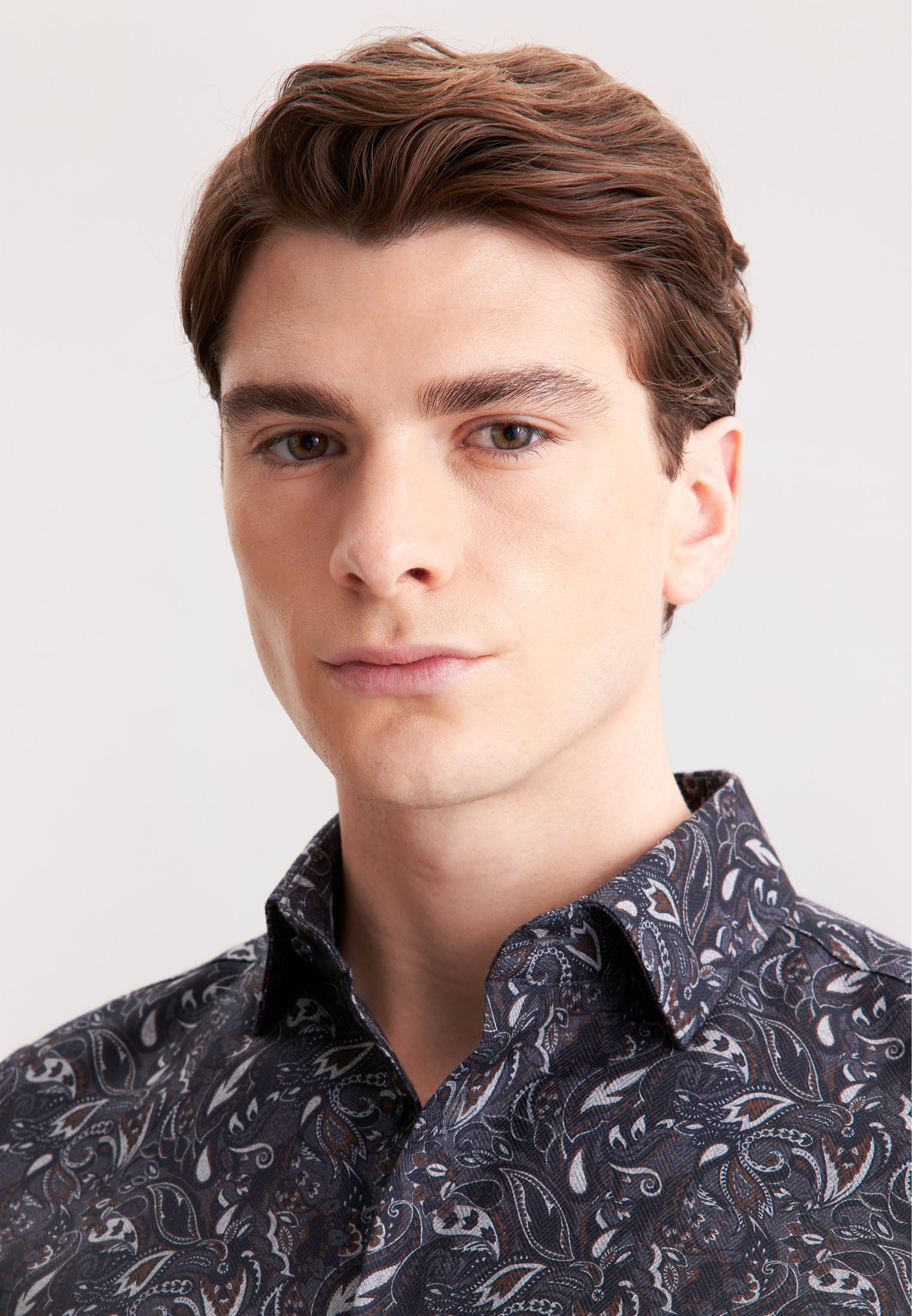 seidensticker Flanellhemd »Schwarze Rose« Slim 1/1 Kentkragen Geblümt