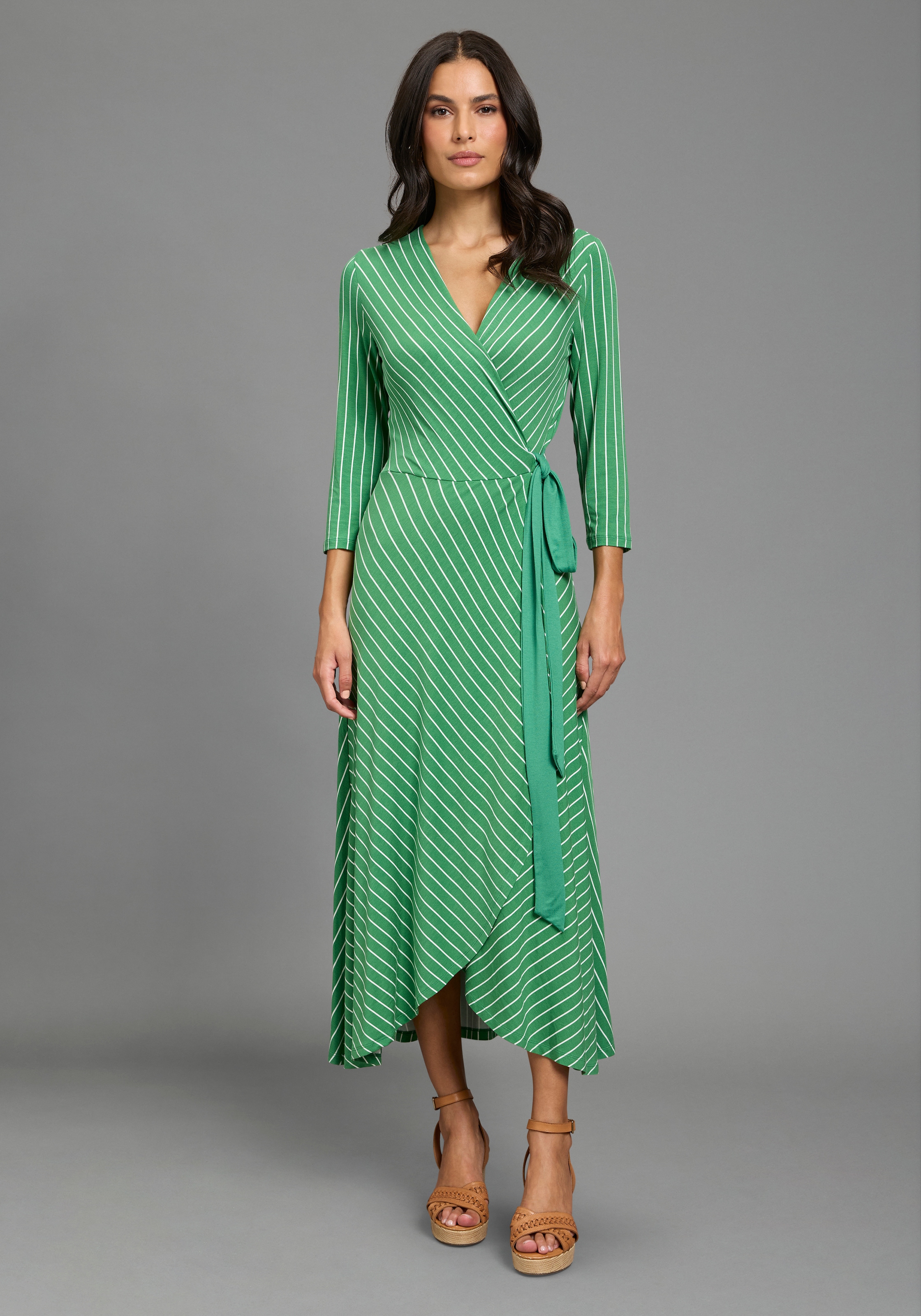 Laura Scott Sommerkleid casual Stil, für entspannte Tage, aus Viskose und Elasthan, Kurzarm