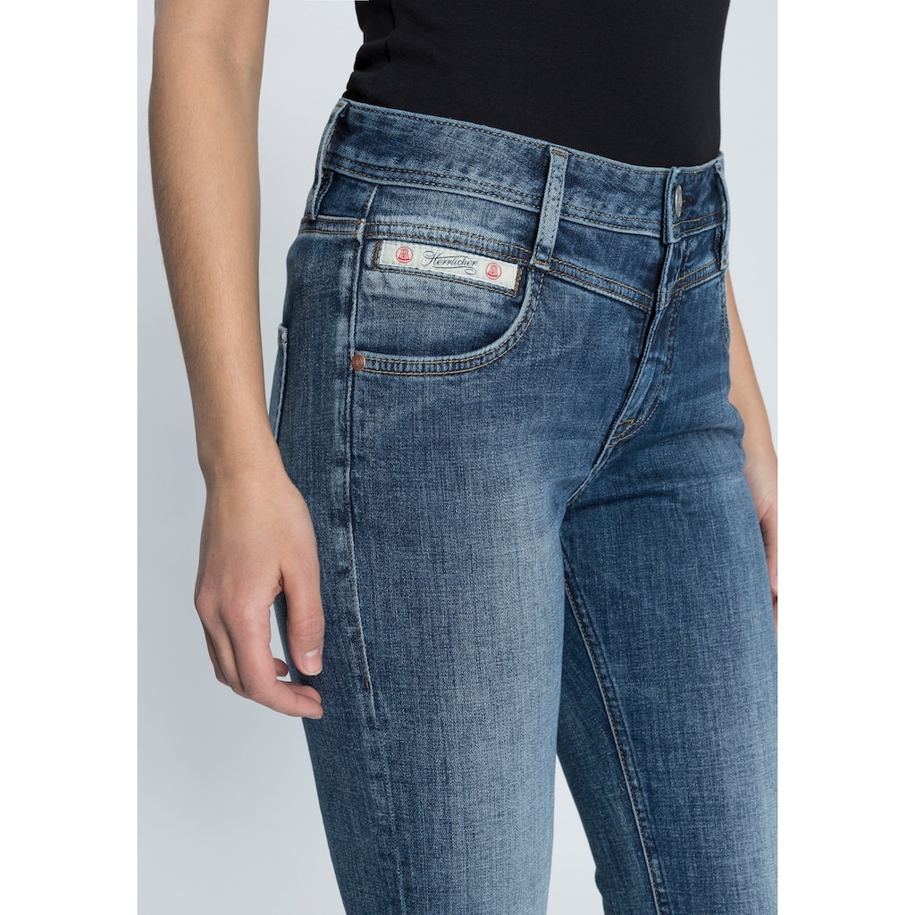 Herrlicher Slim-fit-Jeans »PEPPY SLIM RECYCLED DENIM«