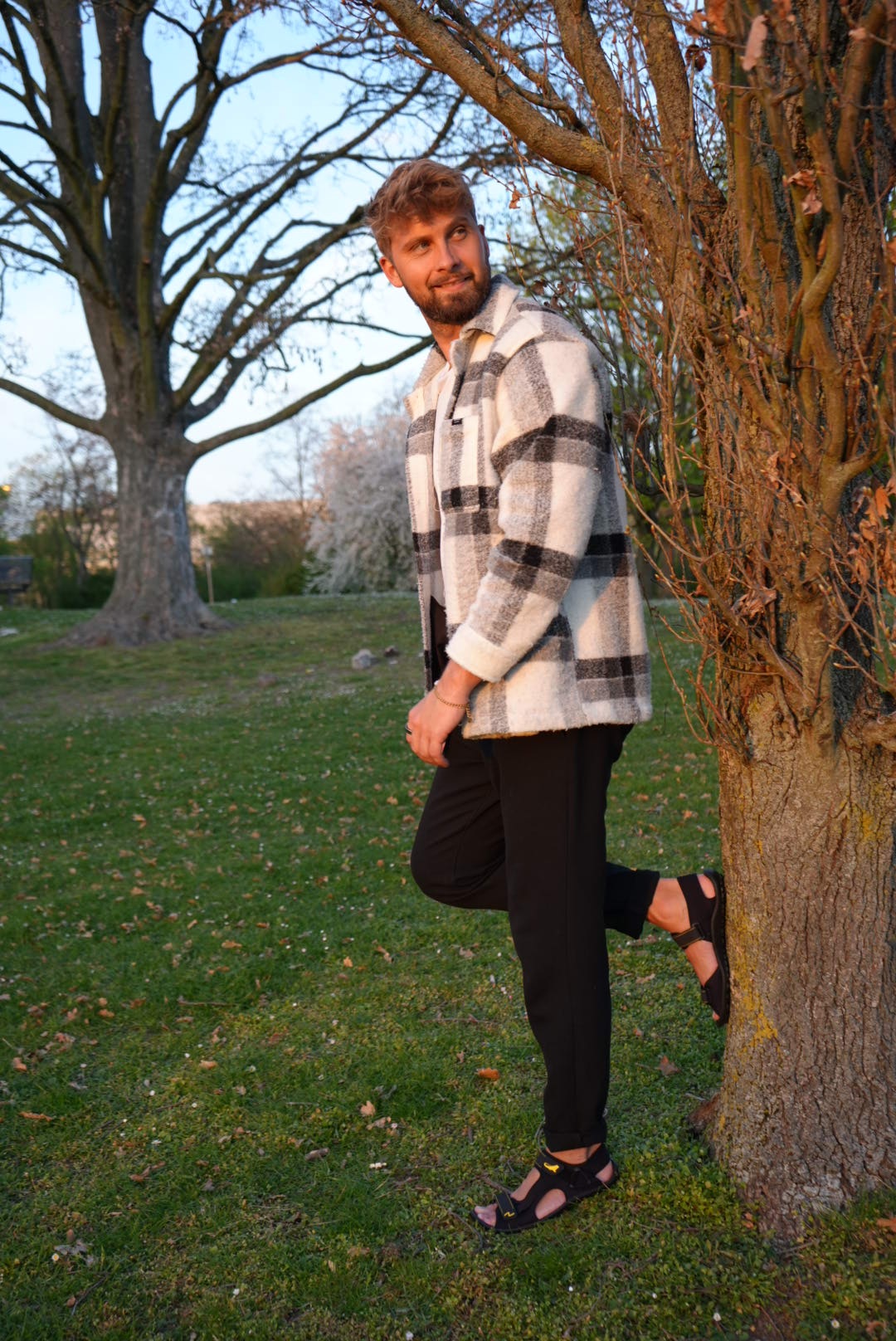 Leguano Chaussures pieds nus  , Sommerschuh, Sandale, mit praktischen Klettverschlüssen