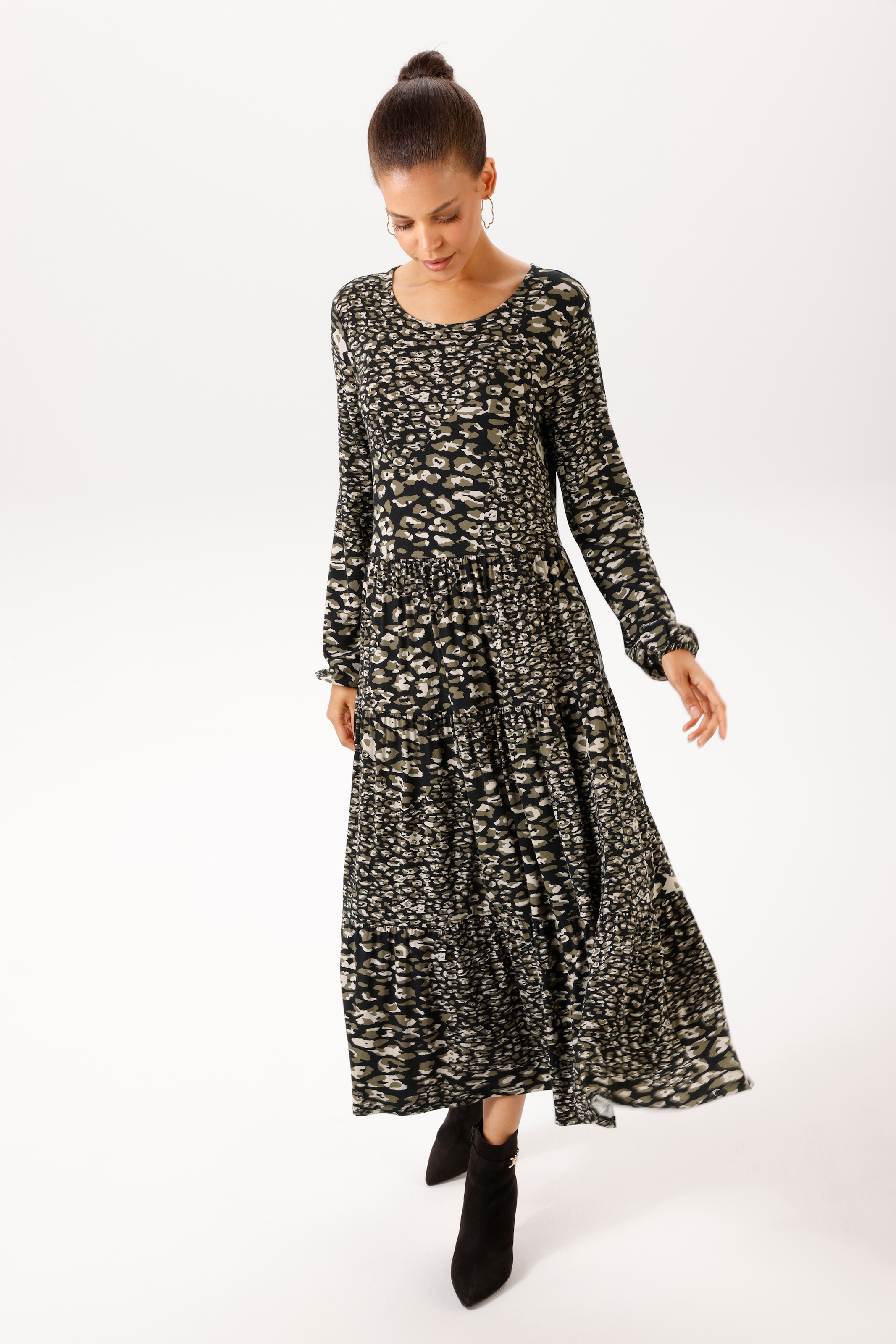 Image of Aniston CASUAL Midikleid mit trendfarbenem, grafischen Alloverdruck - NEUE KOLLEKTION