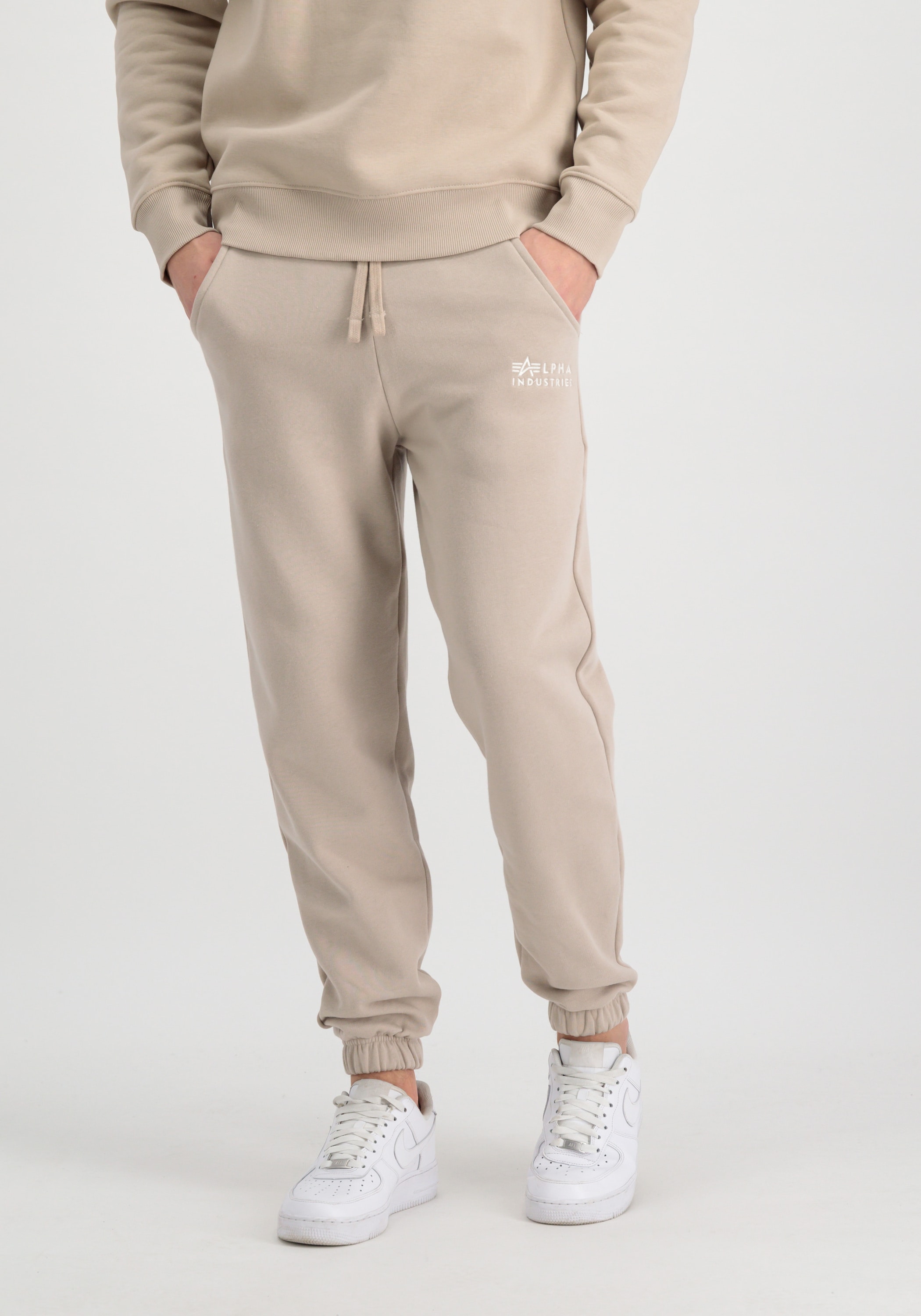 Image of Alpha Industries Jogginghose "Organics EMB Regular Jogger"