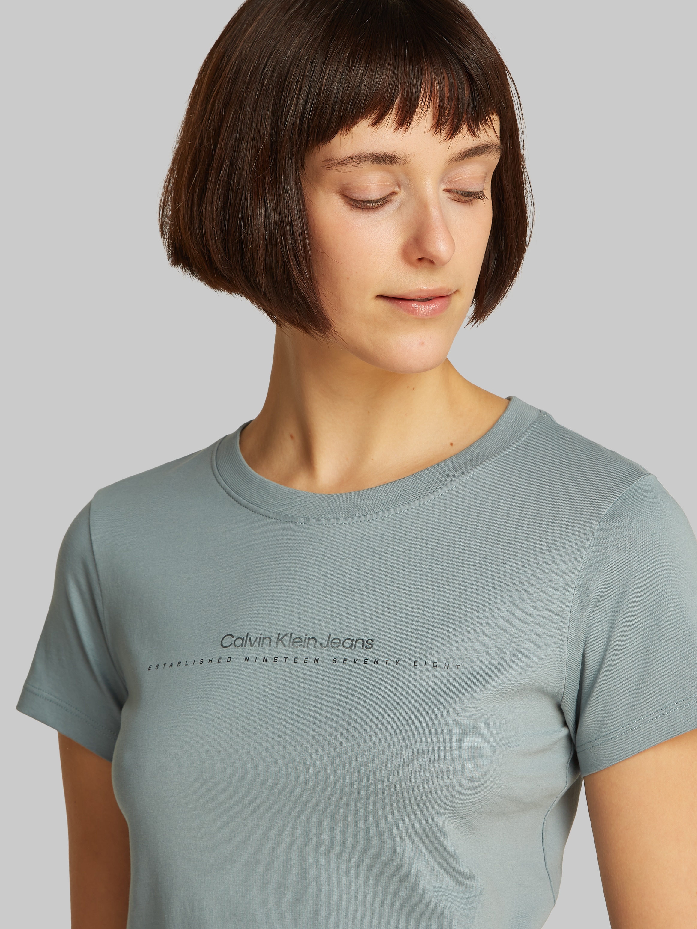 Calvin Klein Jeans Rundhalsshirt »INSTITUTIONAL GRAPHIC SLIM TEE«, mit Logodruck