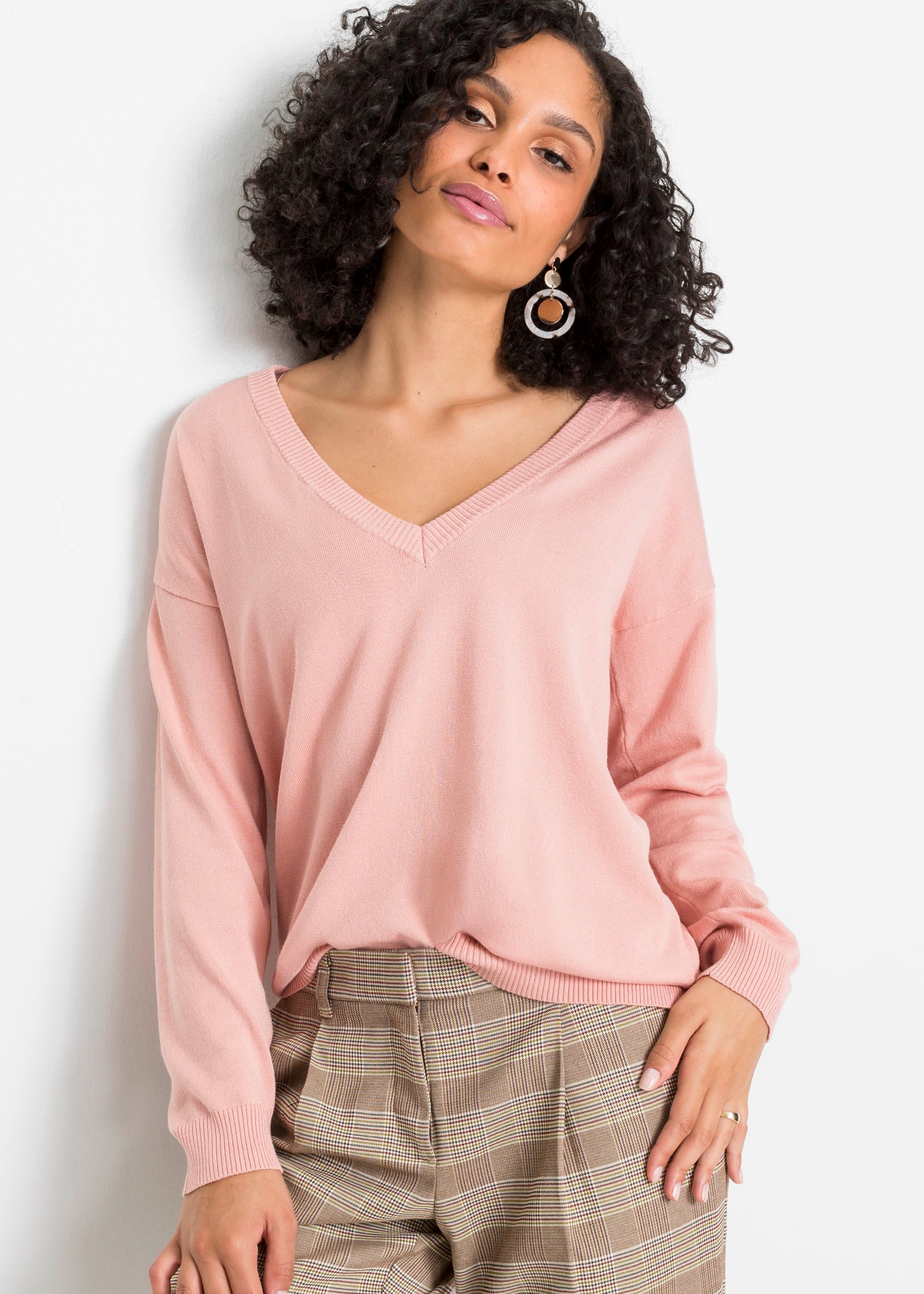 bonprix Strickpullover kuschelweiches Material, Oversize-Passform, V-Ausschnitt