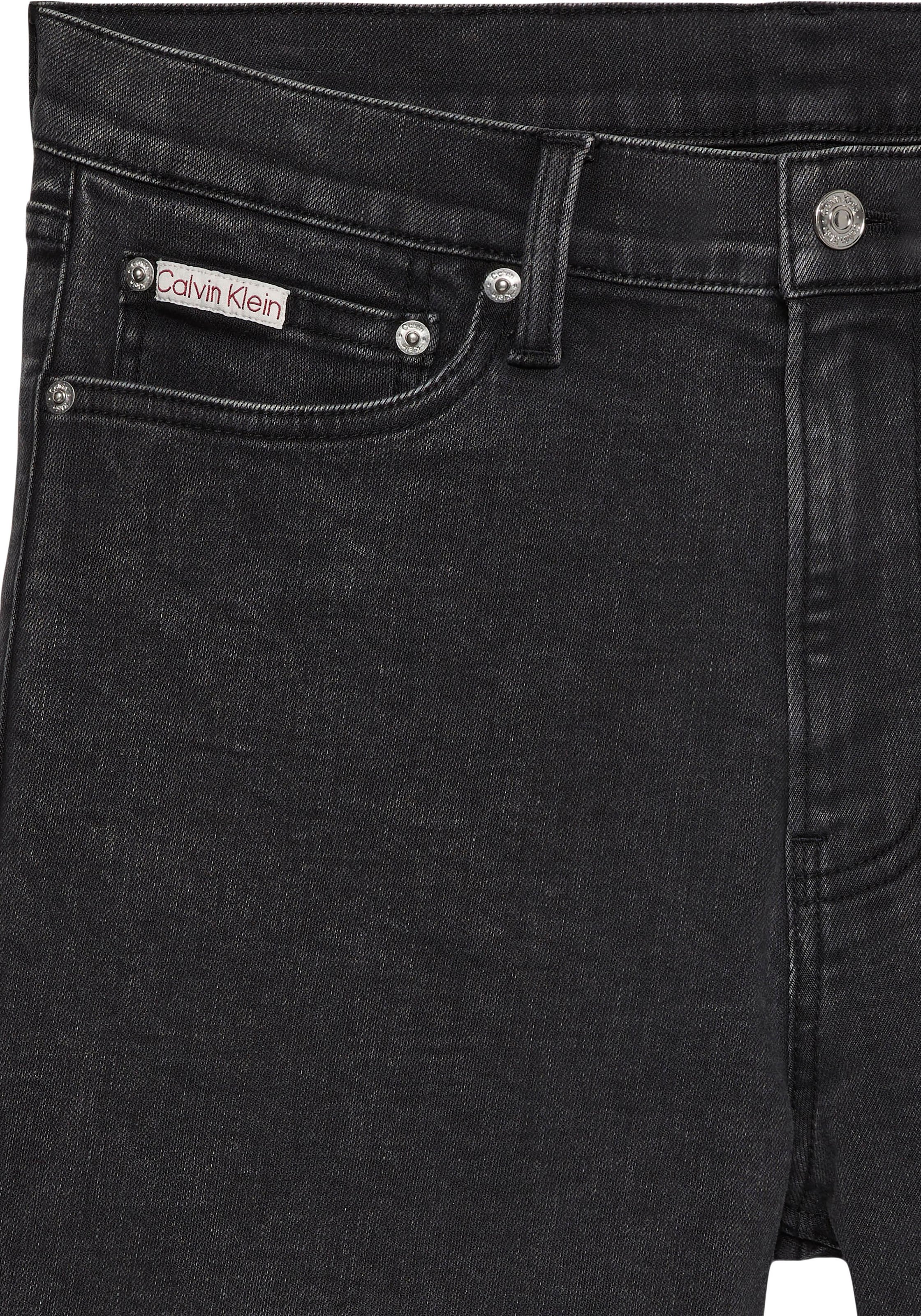Calvin Klein Jeans Short »SLIM ESSENTIAL BLACK SHORT«  Slim fit mit praktischen Taschen