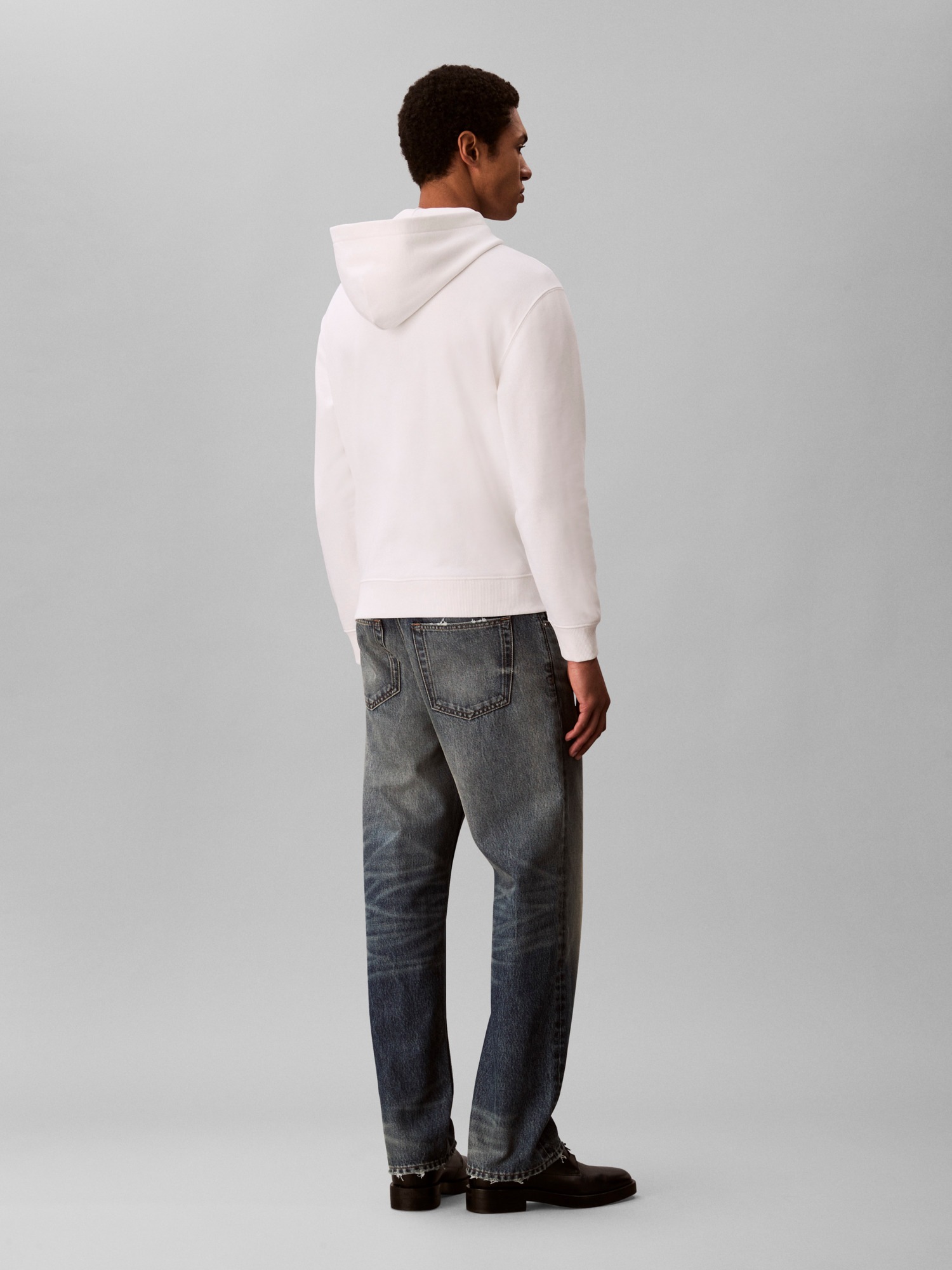 Calvin Klein Sweat à capuche »LS EU STANDARD LOGO 350TERRY PO«, Mit Rundhalsausschnitt, regular fit
