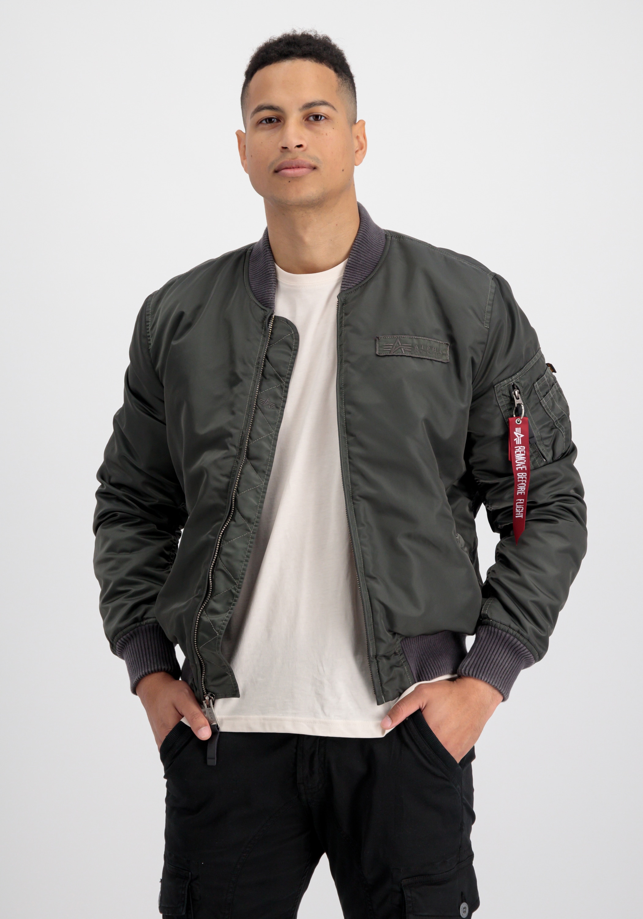 Image of Alpha Industries Bomberjacke "MA-1 VF Authentic Overdyed"
