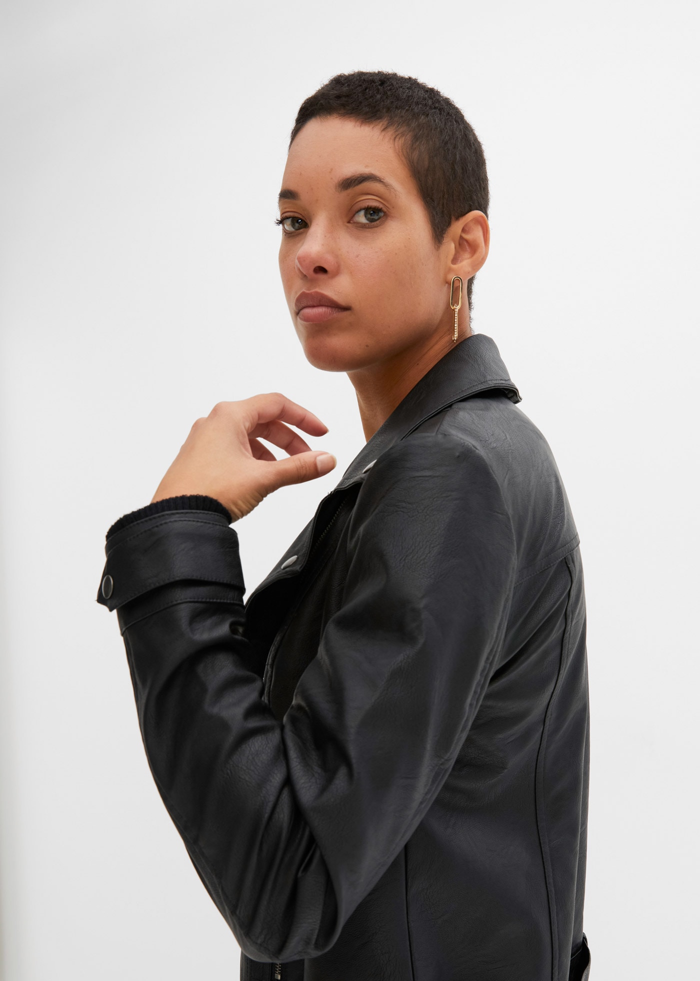 bonprix Bikerjacke mit Gürtelschlaufen und abnehmbarem Gürtel am Bund, aus Lederimitat