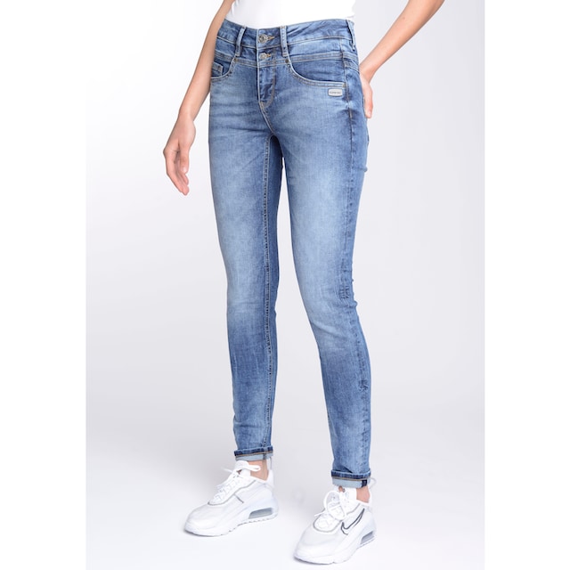 und auf ♕ Skinny-fit-Jeans mit vorne 3-Knopf-Verschluss Passe GANG »94MORA«, versandkostenfrei