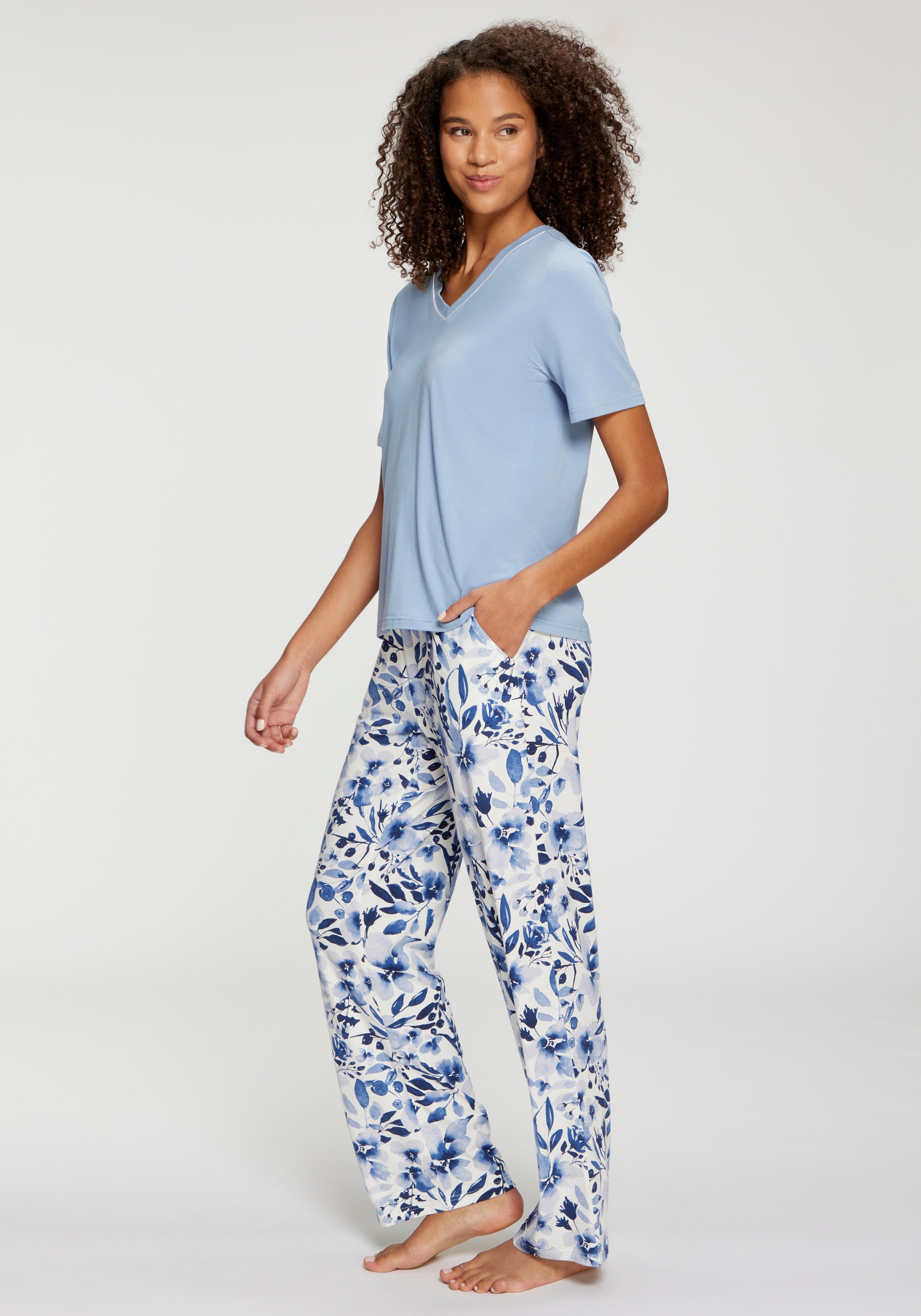 LASCANA Pyjama Set, 2 mit bedruckter Hose