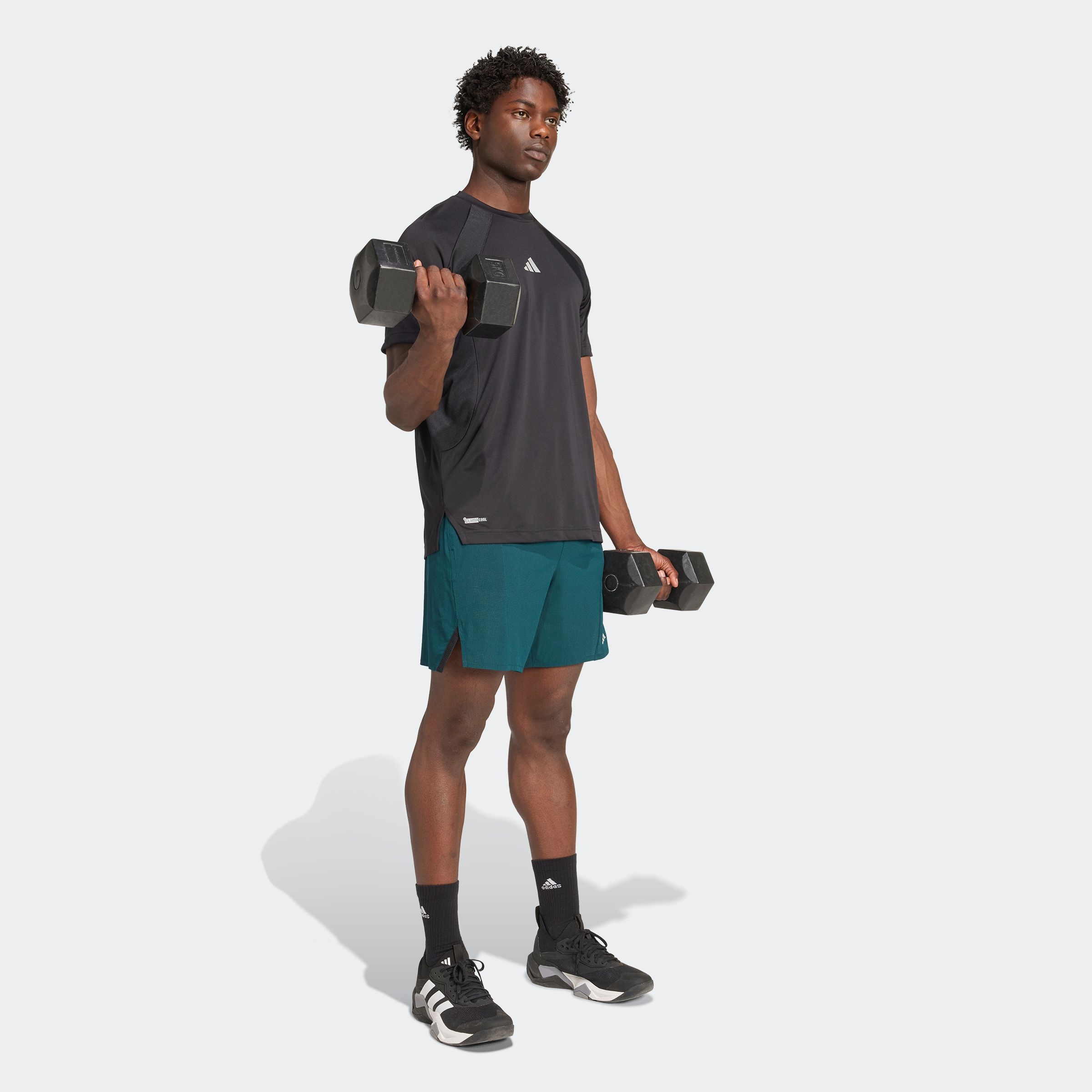 adidas Performance T-shirt »TECH APPAREL CLIMACOOL« mit glänzenden Details, aus leichter Popeline und luftigem Mesh