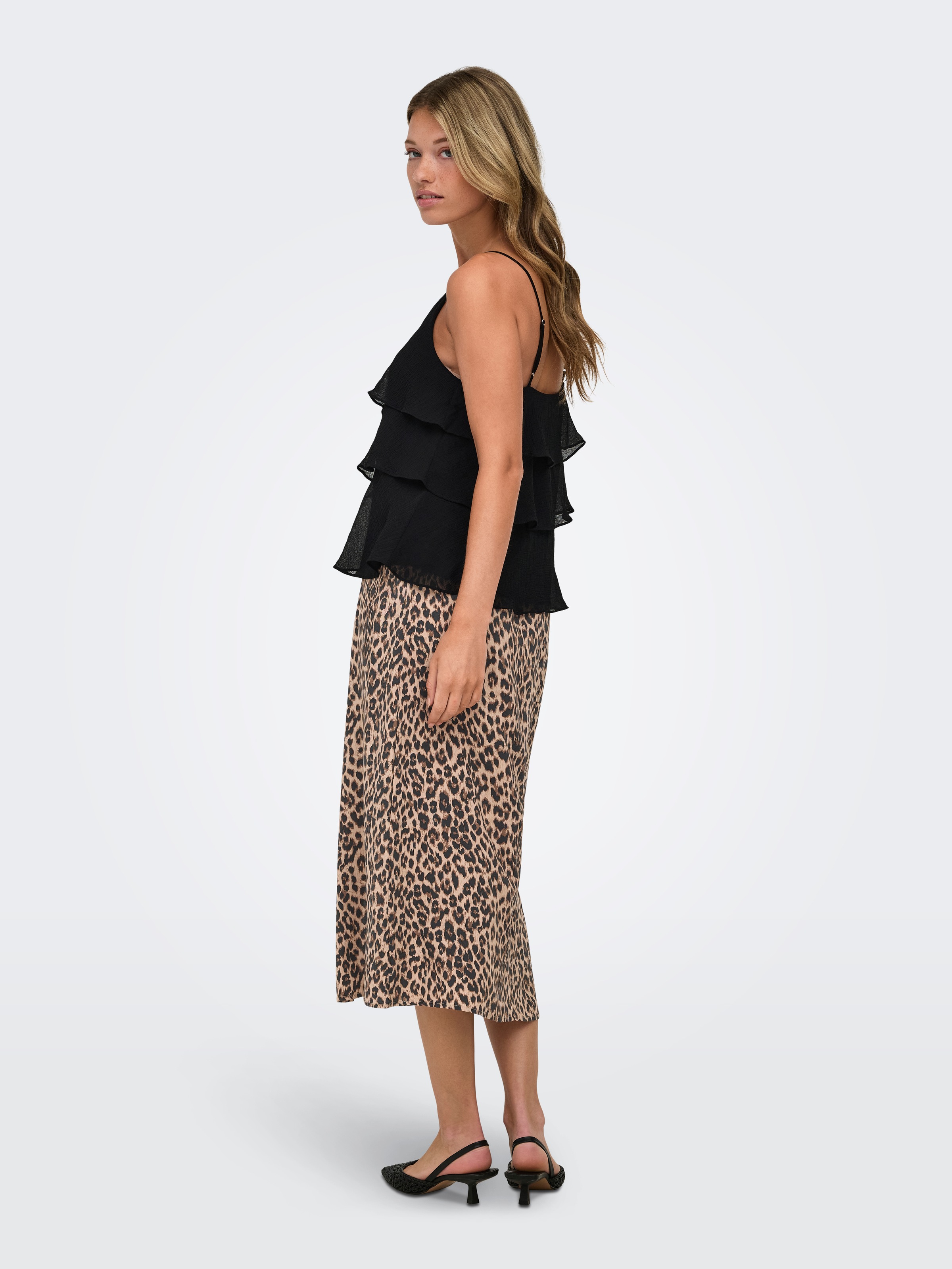 ONLY Trägertop »ONLLINN LIFE FLOUNCE SINGLET WVN NOOS« Kunstfaser, regular fit