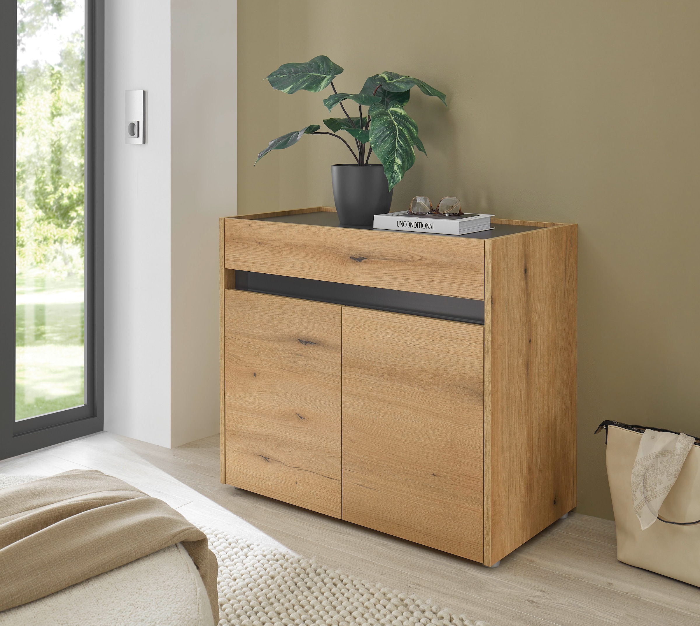 Image of Home affaire Kommode "GiRON/CiTY, Schrank in vier Farben, modernes Sideboard, Kommode" in zwei Farben erhältlich, 2 Türen, 1 Schubkasten, 80 cm breit