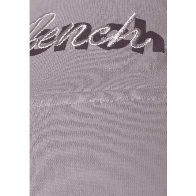 Bench. Loungewear Sweatjacke, (1 tlg.), mit bestickten Stehkragen,  Loungeanzug versandkostenfrei auf