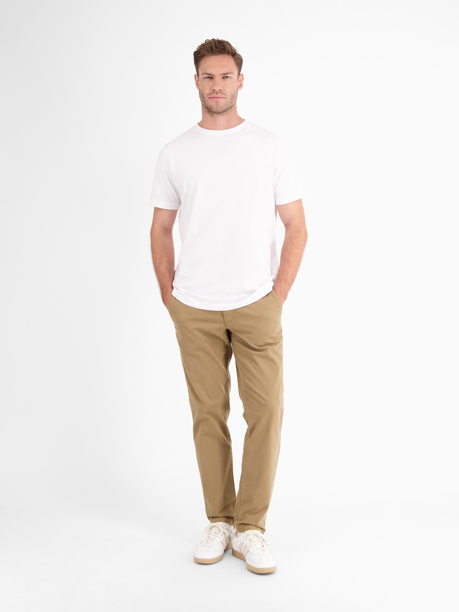 LERROS Pantalon 5 poches »Basic Chino in Strukturqualität, SLIM FIT«  chino style 5 poches avec stretch / polyvalent pour tous les jours