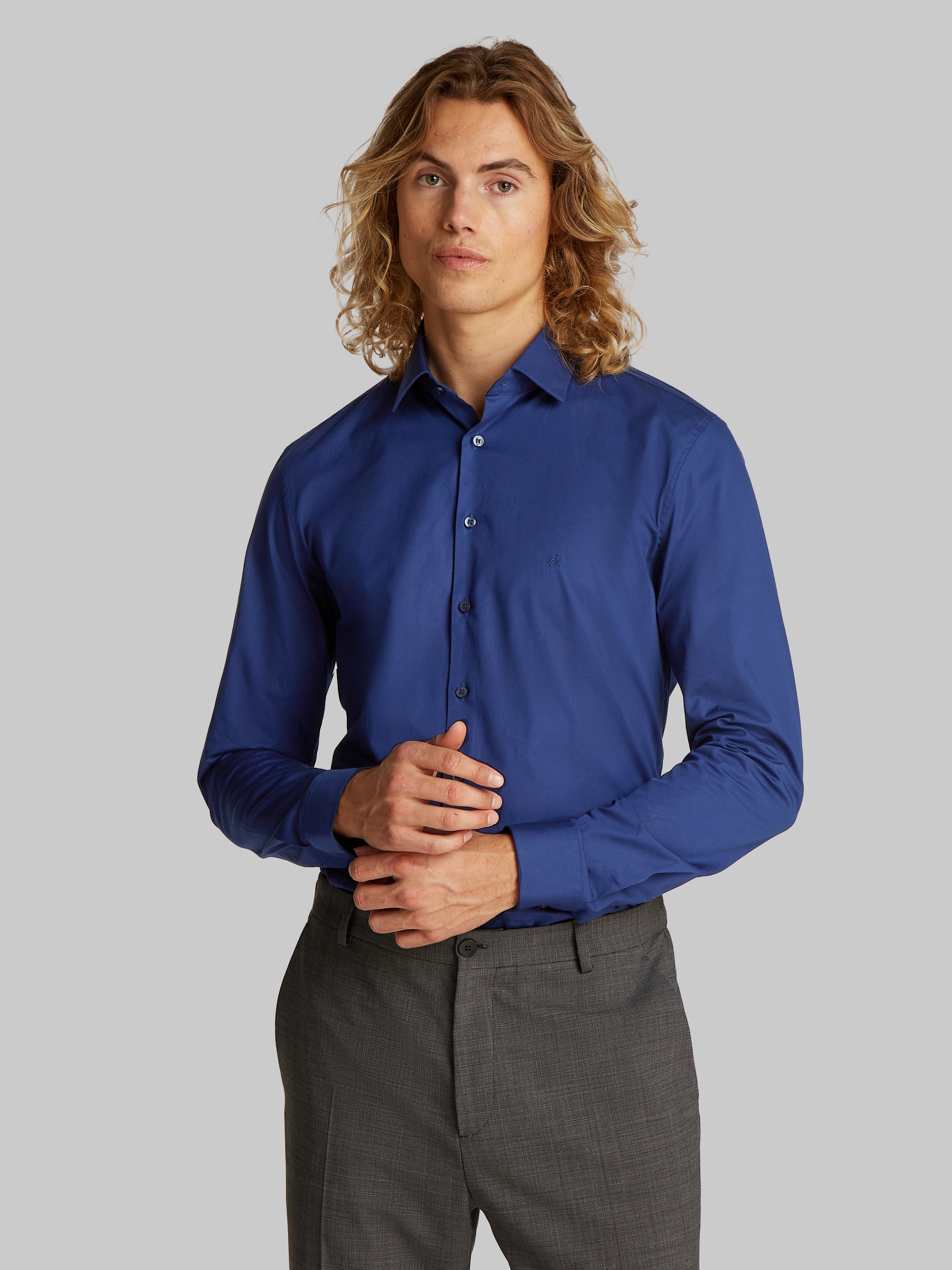 Calvin Klein Businesshemd »POPLIN STRETCH SLIM SHIRT«, mit Kentkragen, Logoprint auf Brusthöhe