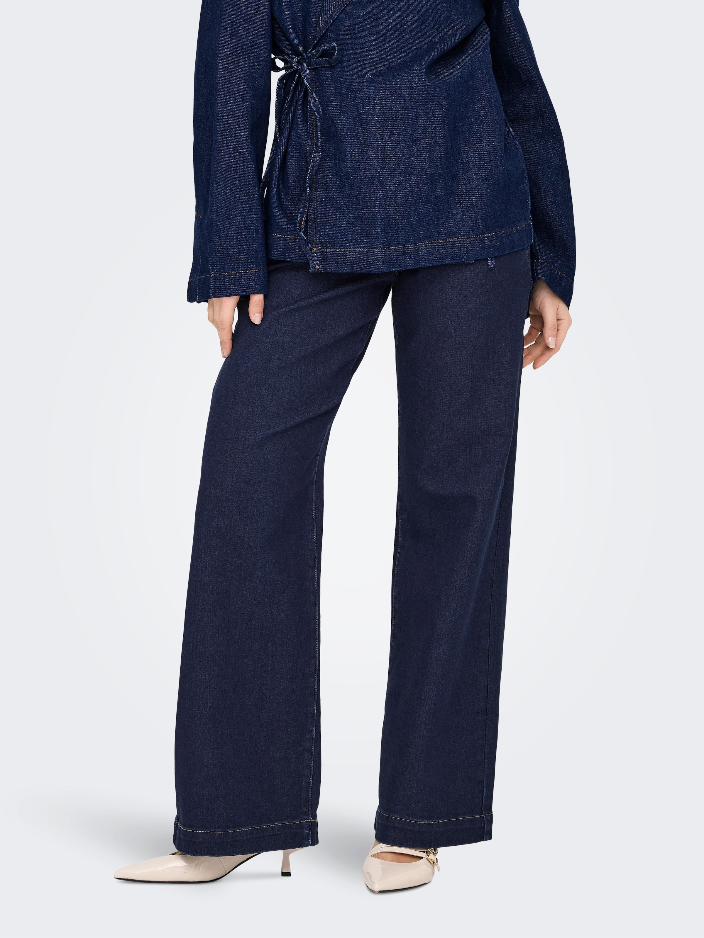 Image of ONLY High-waist-Jeans "ONLMADELINE BUTTON HW WIDE DNM GUA"