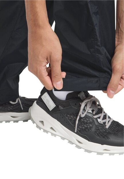 Jack Wolfskin Regenhose »RAINY DAY PANTS«  mit Packsack, aus Polyamid und Polyester, leichtes Ripstop-Material