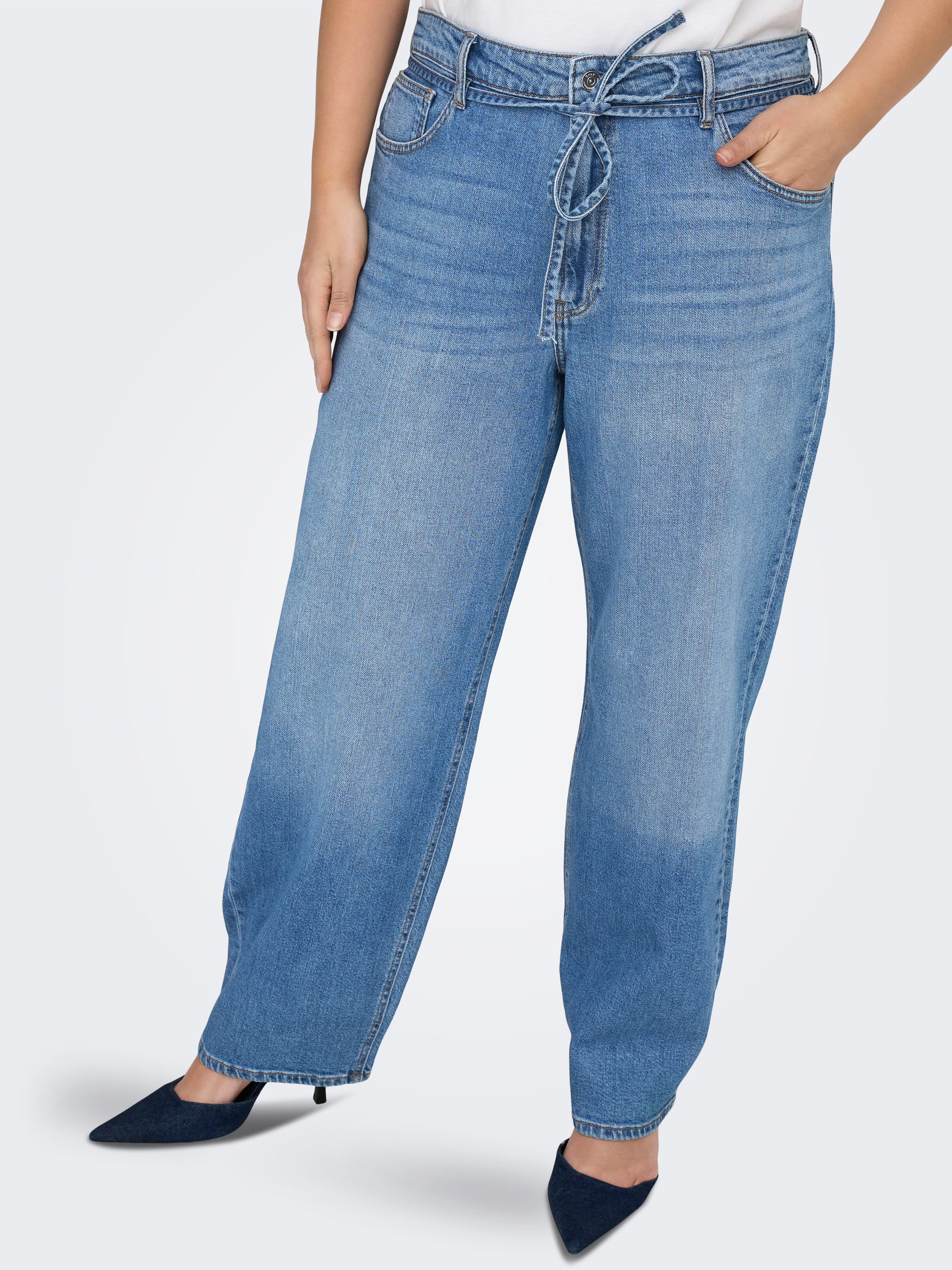 Image of ONLY CARMAKOMA Relax-fit-Jeans "CARGIANNA MW STRAIGHT AZ751 DNM NOOS"
