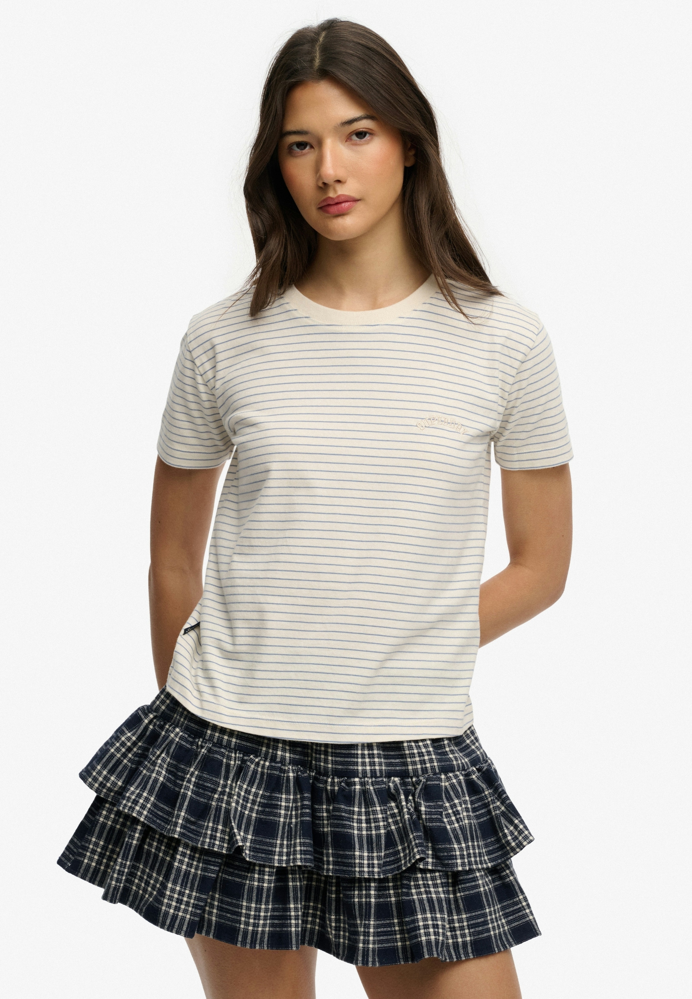 Superdry T-shirt »ESSENTIAL LOGO STR FITTED TEE« agréable à porter grâce à une texture particulièrement douce
