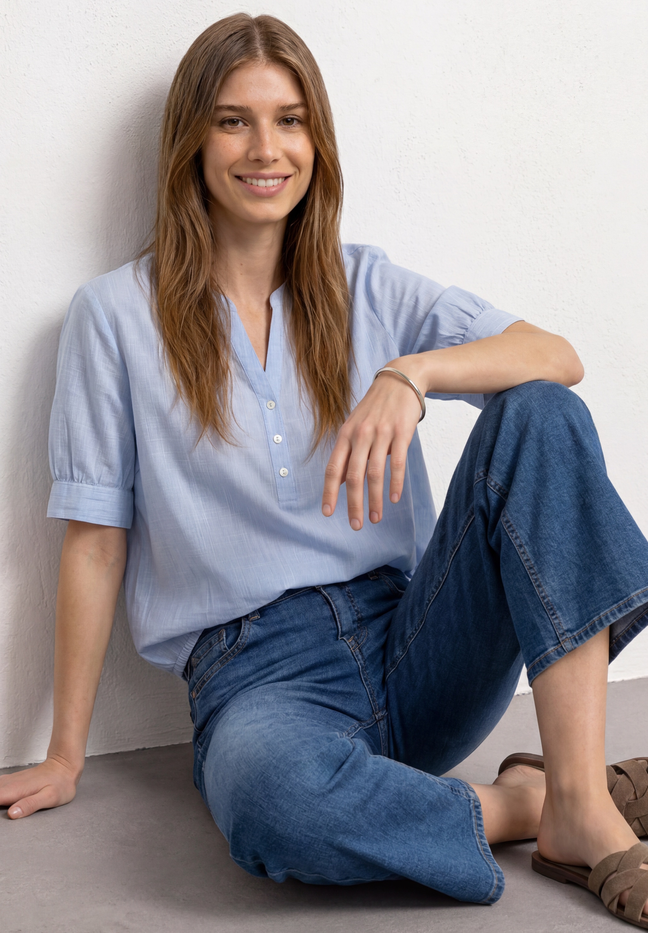 Image of STREET ONE Kurzarmbluse Chambray Bluse mit Splitneck und Elastiksaum