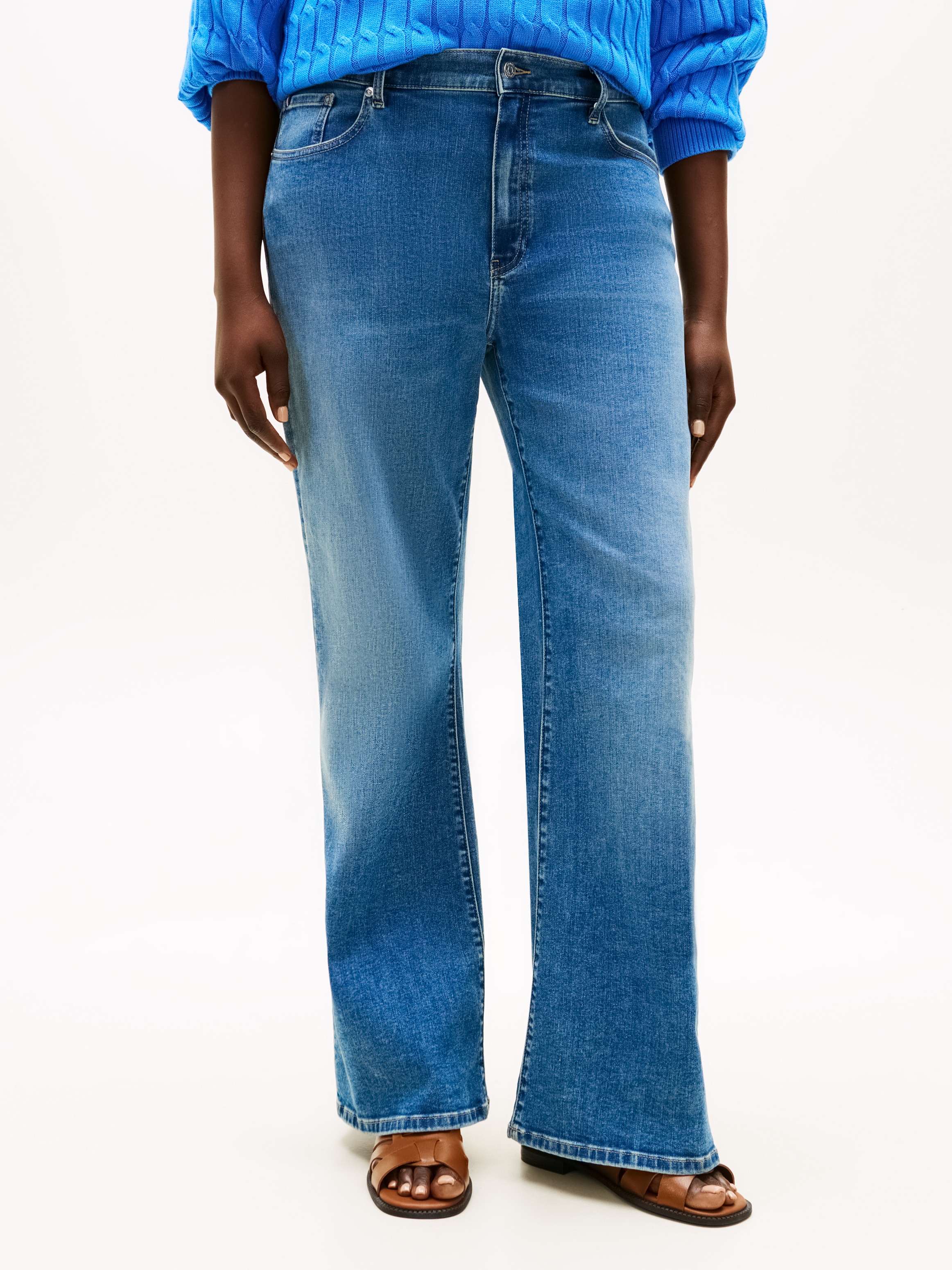 Image of Tommy Hilfiger Curve Bootcut-Jeans "CRV DNM FINN FLARE RW" in grossen Grössen, in ausgestellter Form