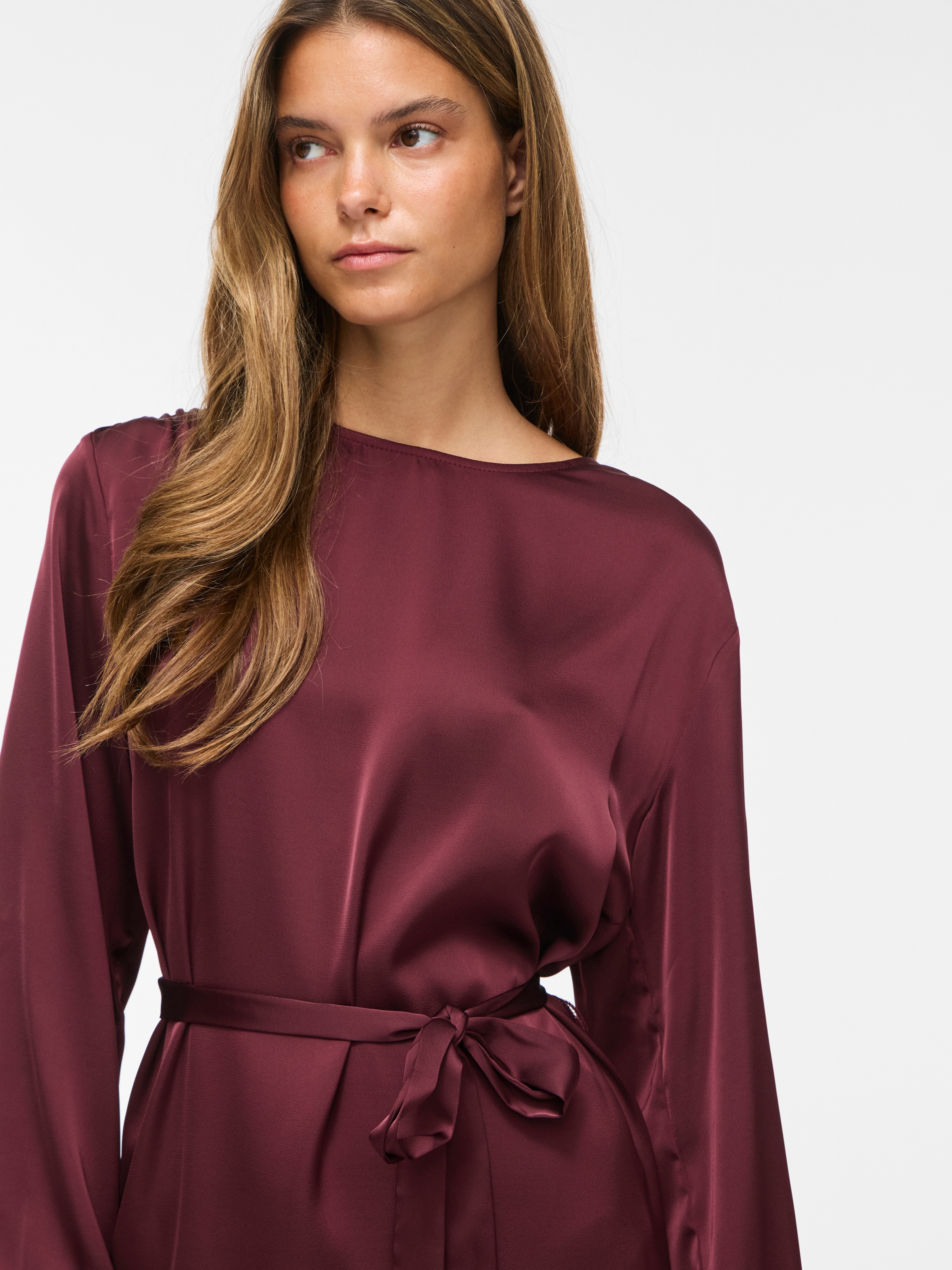 Vila Mini-robe »VIENNA RAVENNA L/S O-NECK DRESS - NOOS« fibre synthétique