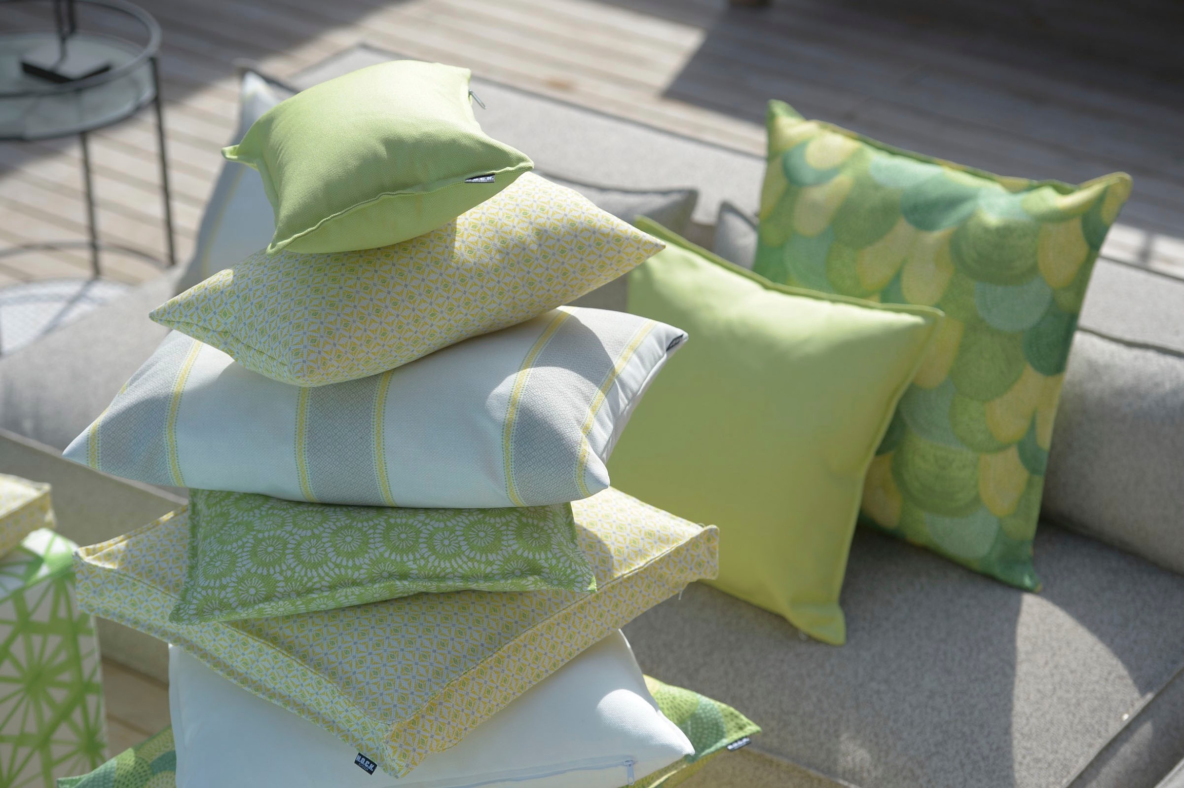 H.O.C.K. Coussin décoratif »Yuri« mit farbigen Mustermix, Kissenhülle mit Füllung, 1 Stück