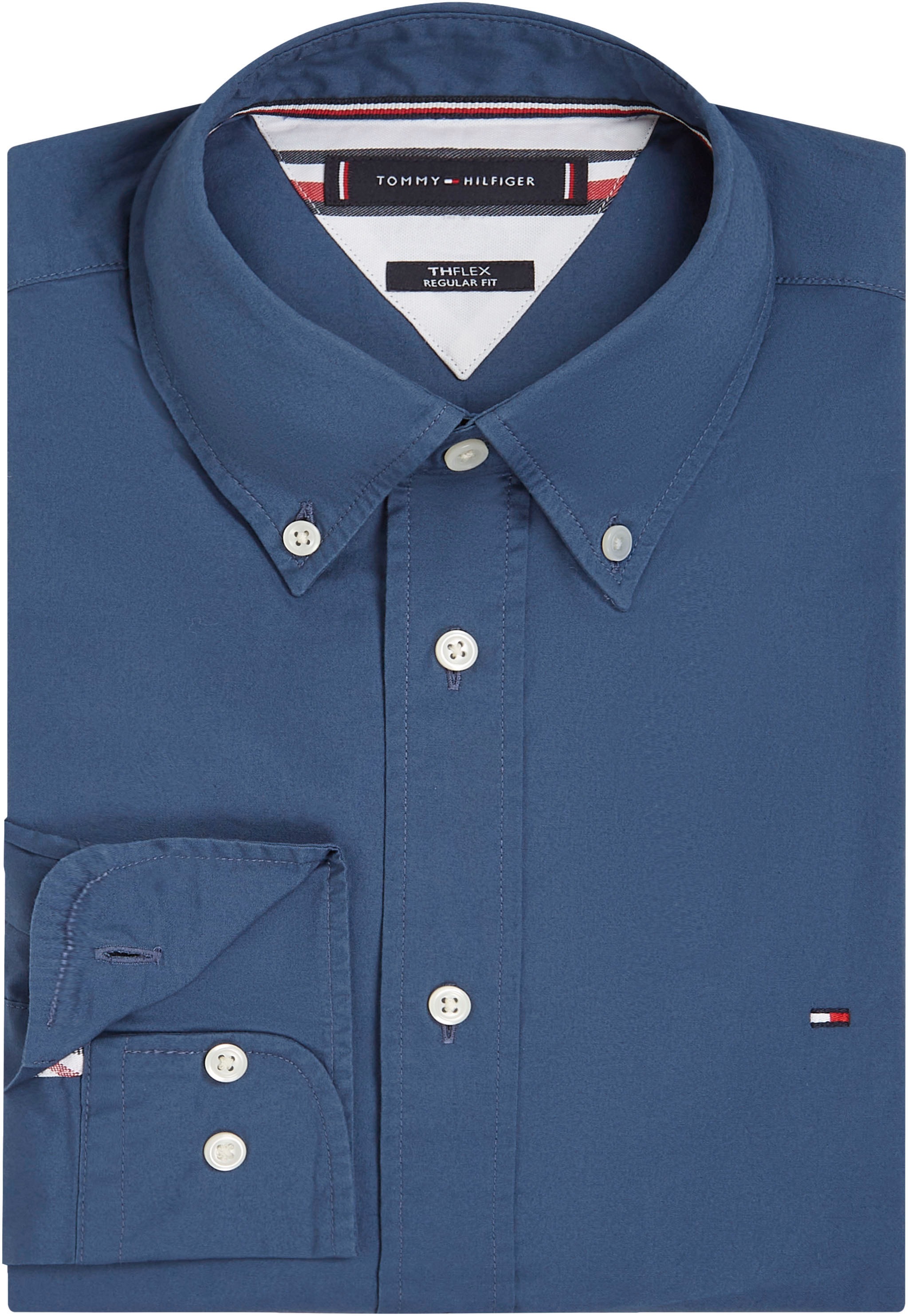 Tommy Hilfiger Langarmhemd »FLEX POPLIN RF SHIRT«, mit Tommy Hilfiger Labelschild innen an der Knopfleiste