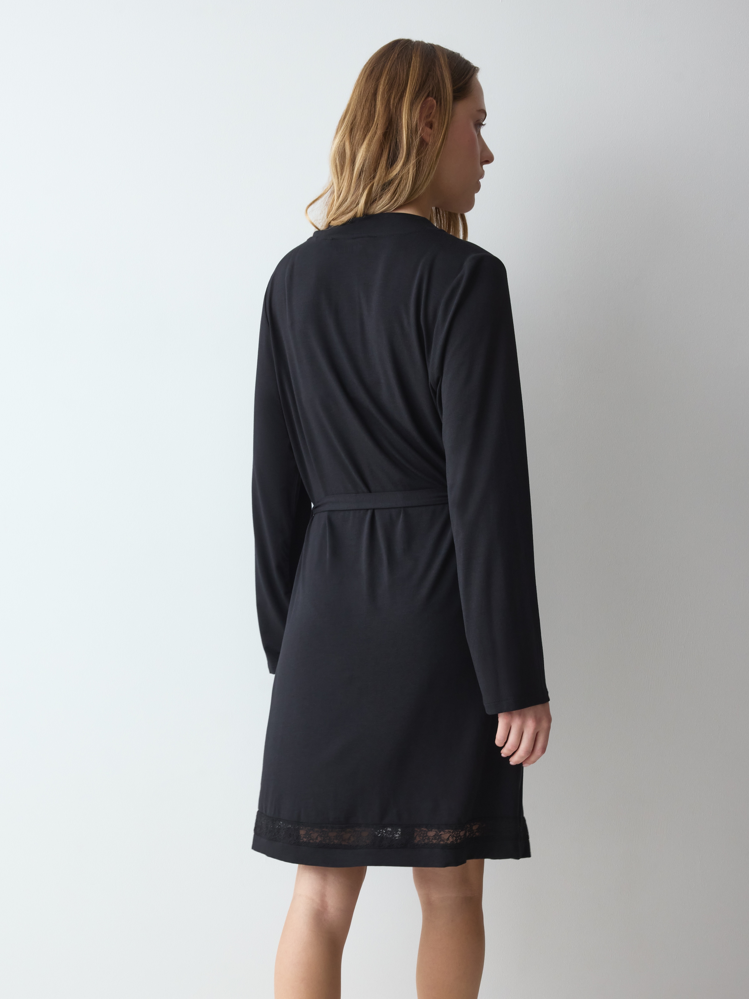 Triumph Morgenmantel »Comfort Allure Robe« weich und pflegeleicht