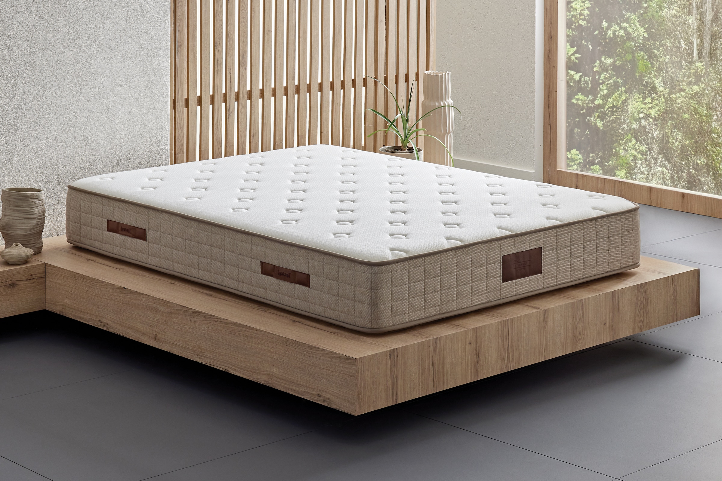 Image of Yatas Bedding Taschenfederkernmatratze "Majestät First Class, Matratze 90x200, 140x200 cm & weitere Grössen" 30 cm hoch Raumgewicht: 28 kg/m³ 406 Federn 1-tlg., 1 Stk. tlg. H2, wendbar, ergonomisch, atmungsaktiv