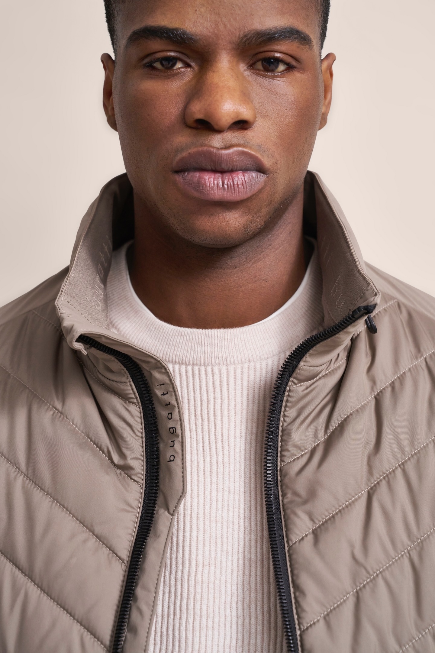 bugatti Blouson mit Kapuze mit Frontsteppung