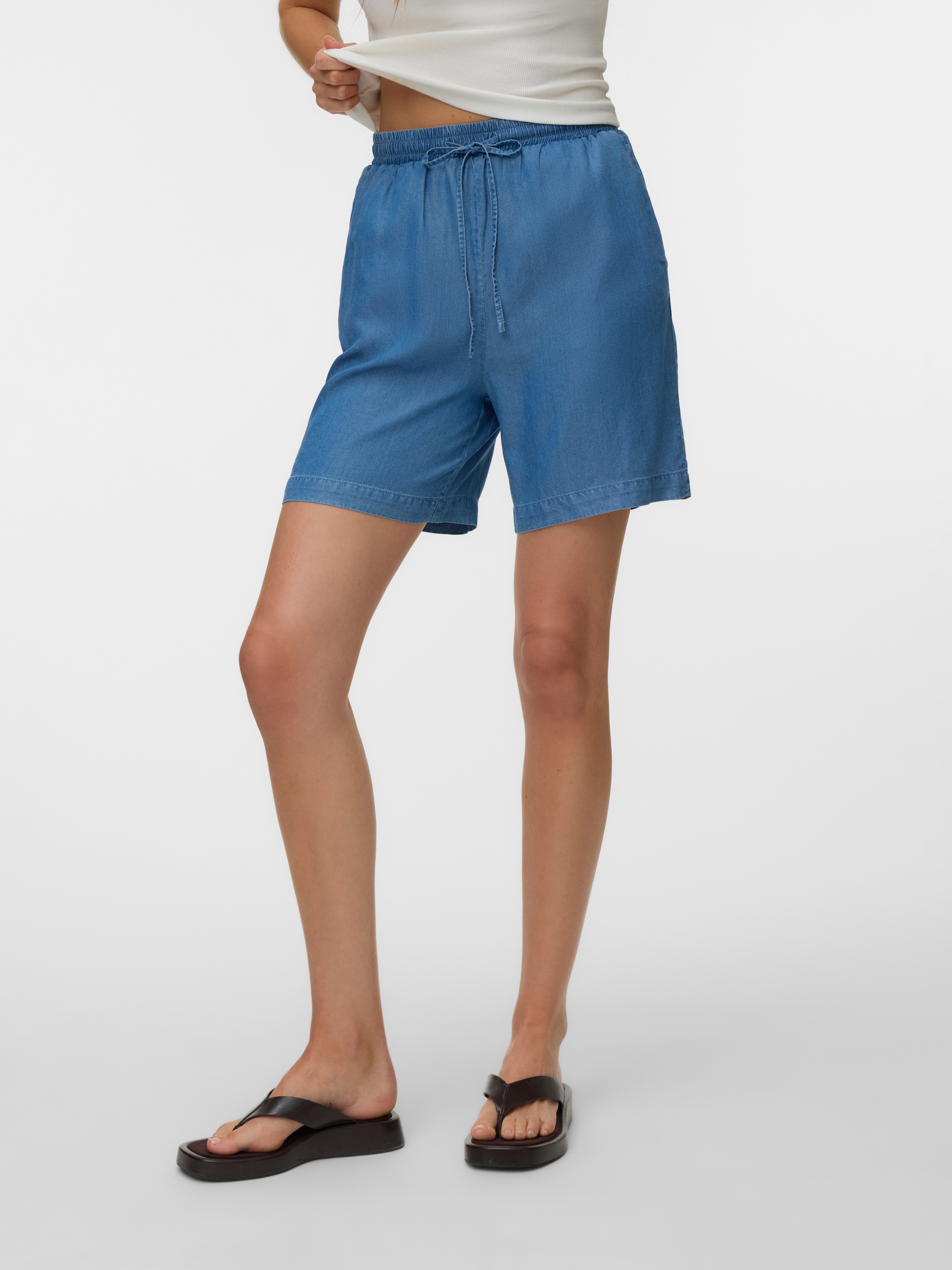 Image of Vero Moda Shorts "VMBREE HR LOOSE BERMUDA TENCEL SHORTS" Viskose, loose fit