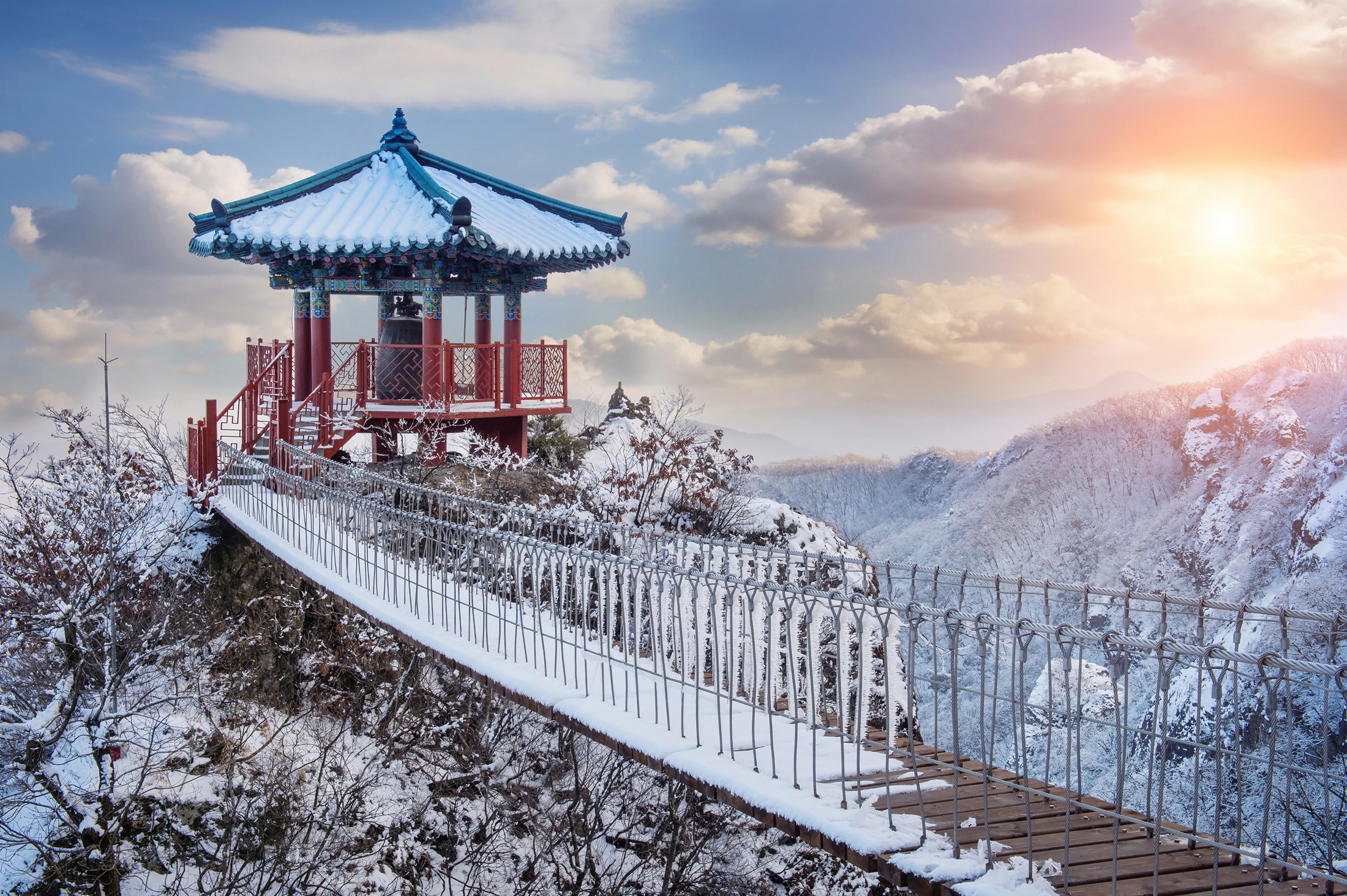 Image of Papermoon Fototapete "WINTER-LANDSCHAFT-GUEMOSAN SÜDKOREA ASIEN WALD SONNE"