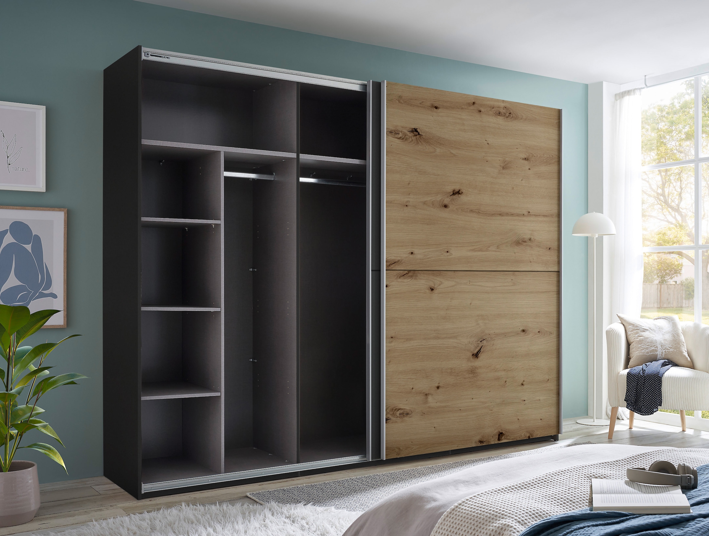 Schlafkontor Schwebetürenschrank »Mesio, 2-türiger Kleiderschrank, Schiebetürenschrank mit viel Stauraum«, inklusive Hoteleinteilungen aussen und Einlegeböden oben