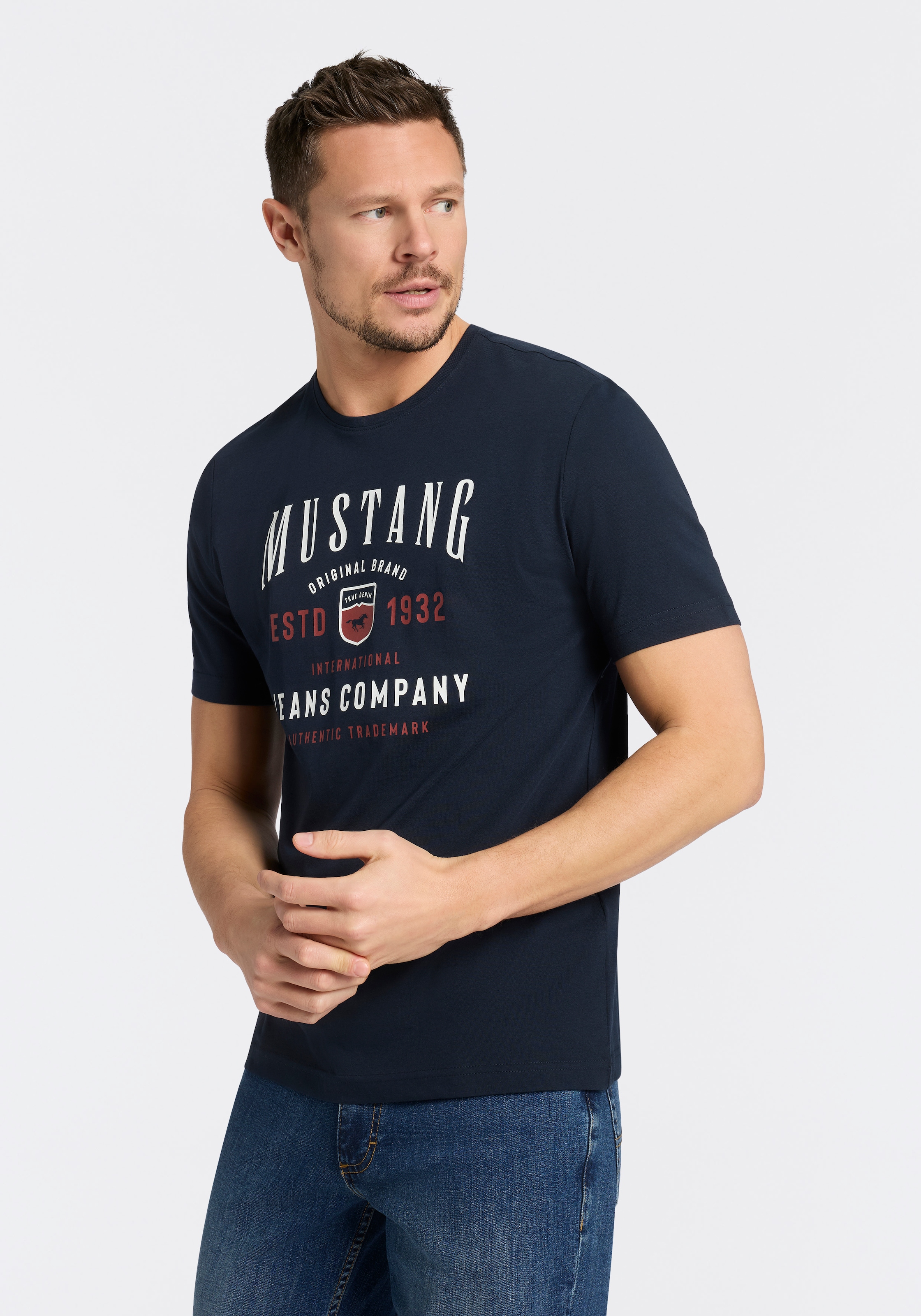 MUSTANG Kurzarmshirt »Alex Logoprint« kurzarm, mit Logoprint