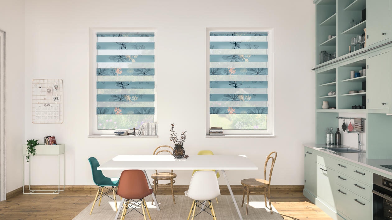 LICHTBLICK ORIGINAL Doppelrollo »Duo Rollo Klemmfix, ohne Bohren, blickdicht, Aqua Floral - Blau«, halbtransparent, freihängend, Verdunkelung, energiesparend, Basic, monochrom, gewebt, Dim Out, verschiedene Grössen, Breite 145 cm, Thermo