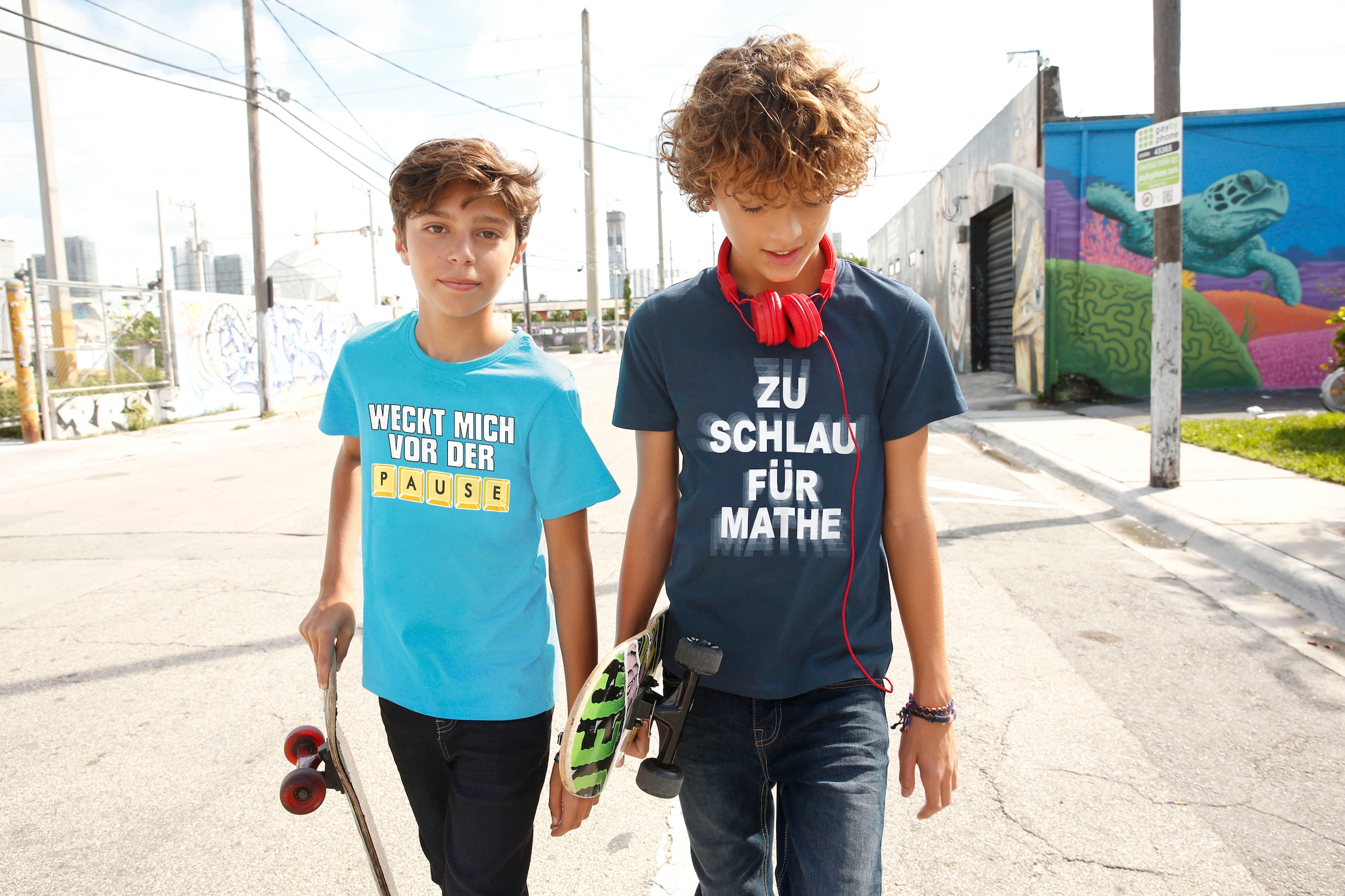 Trendige KIDSWORLD T-Shirt »WECK PAUSE«, DER ohne VOR Mindestbestellwert Spruch MICH kaufen