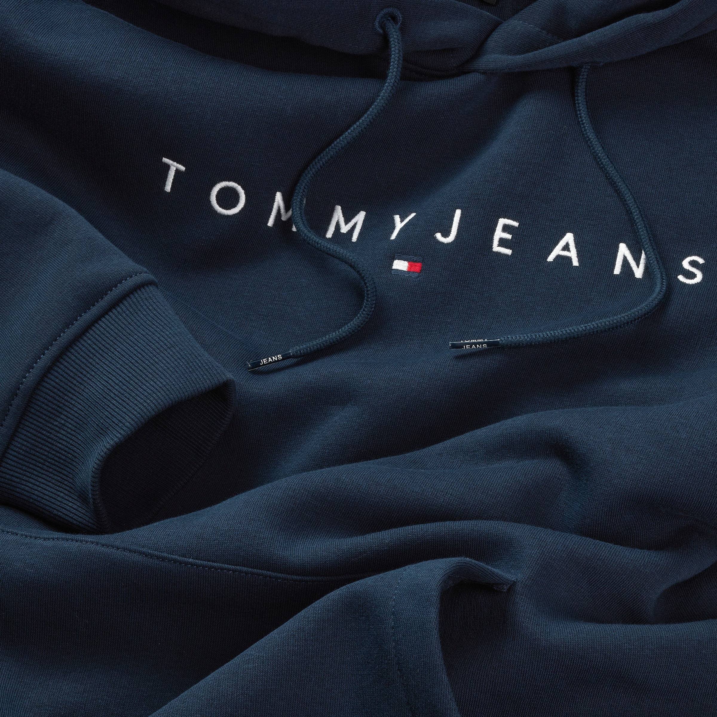Tommy Jeans Hoodie »TJM REG LINEAR LOGO HOODIE EXT«, mit Logo-Stickerei