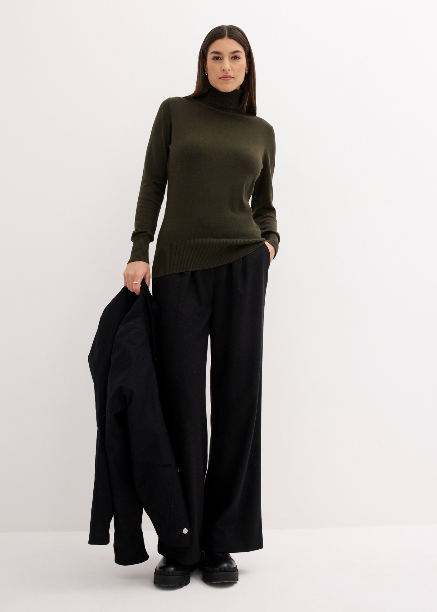 bonprix Pull à col roulé »Feinstrick-Rollkragenpullover« aus Baumwollmischung, mit hohem Rollkragen, schmale Passform