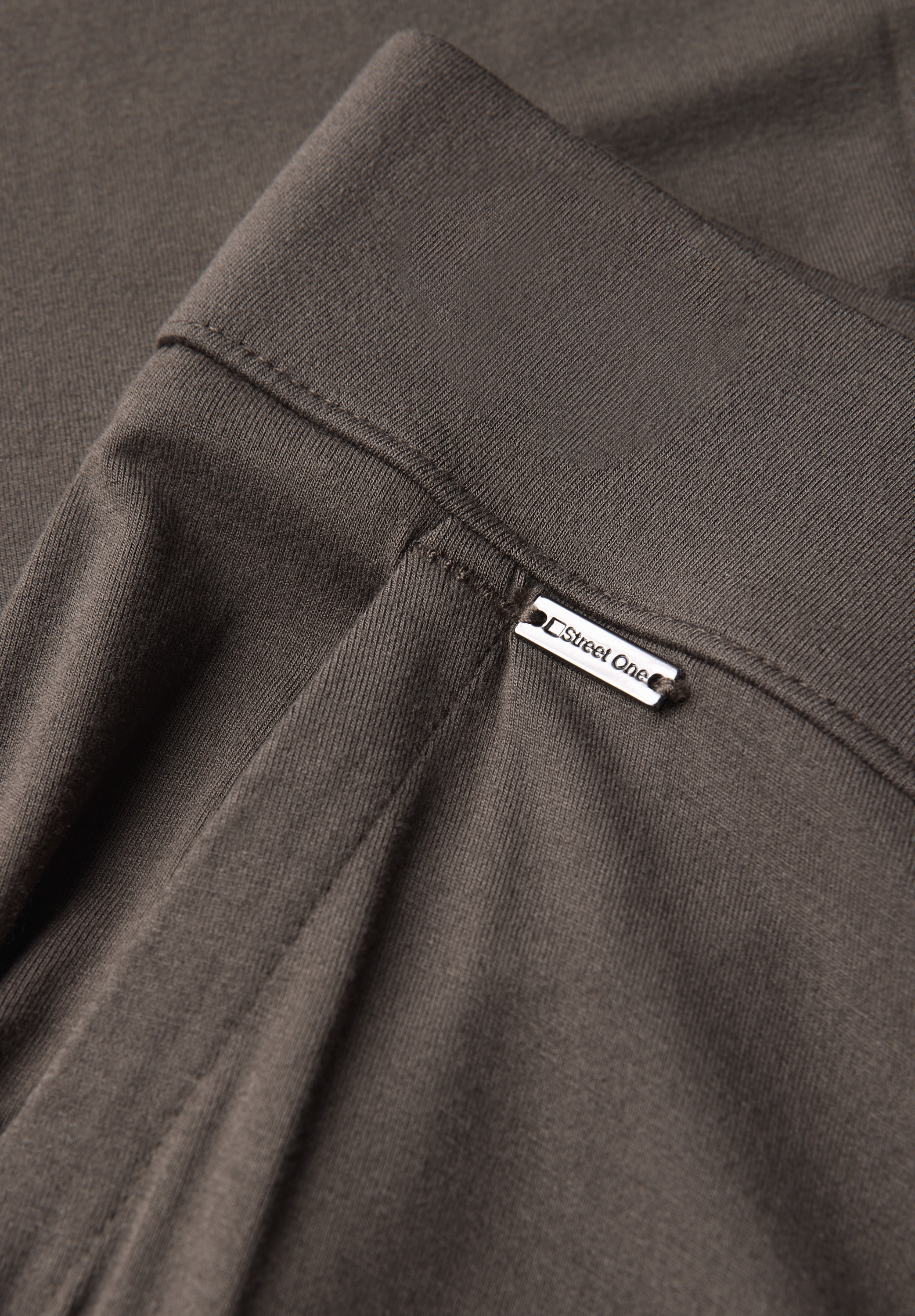 STREET ONE Stoffhose »Style EMEE«, 7/8-Länge und seitliche Taschen