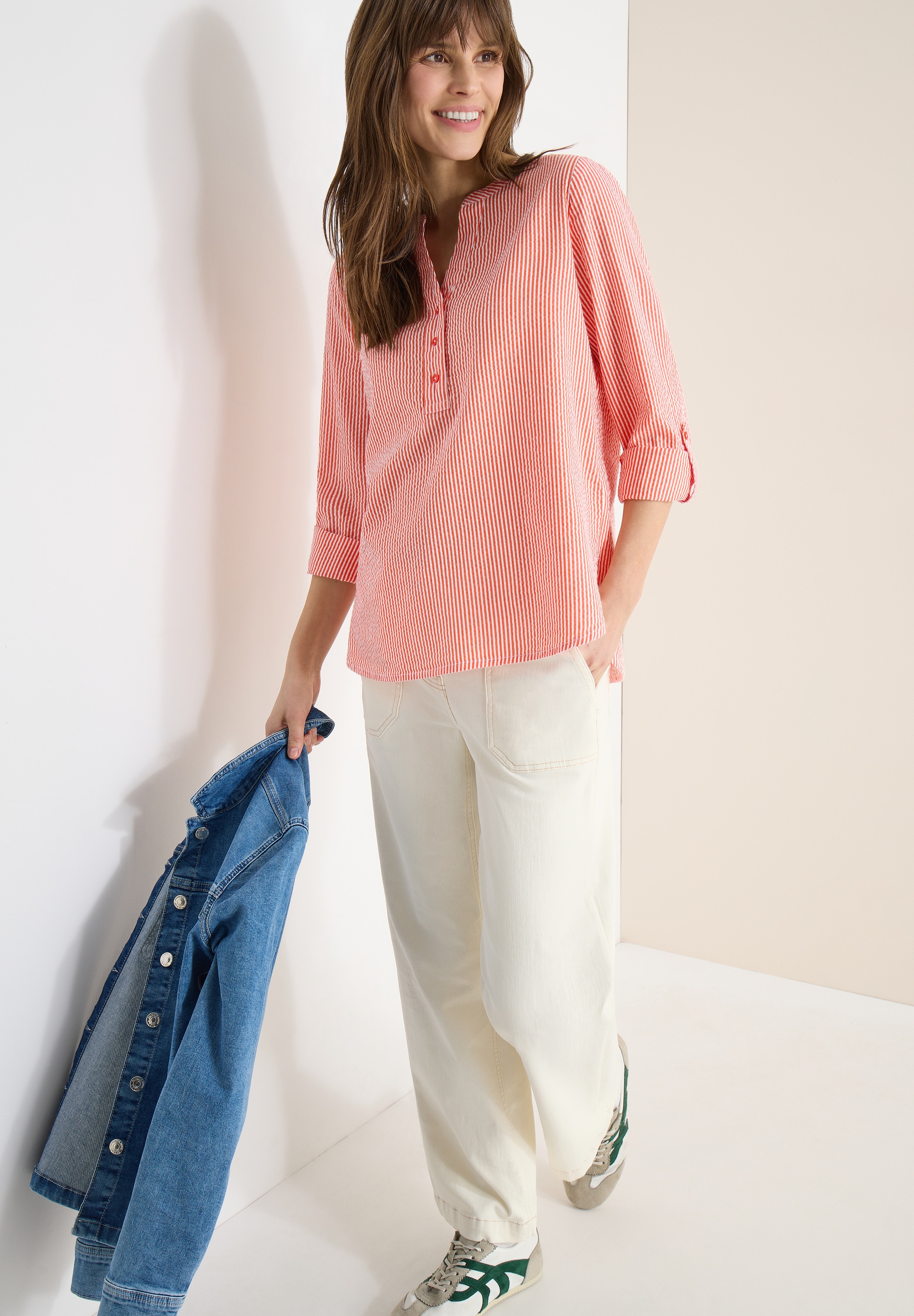 Cecil Langarmbluse im Streifen-Look und mit kurzer Knopfleiste, Seersucker