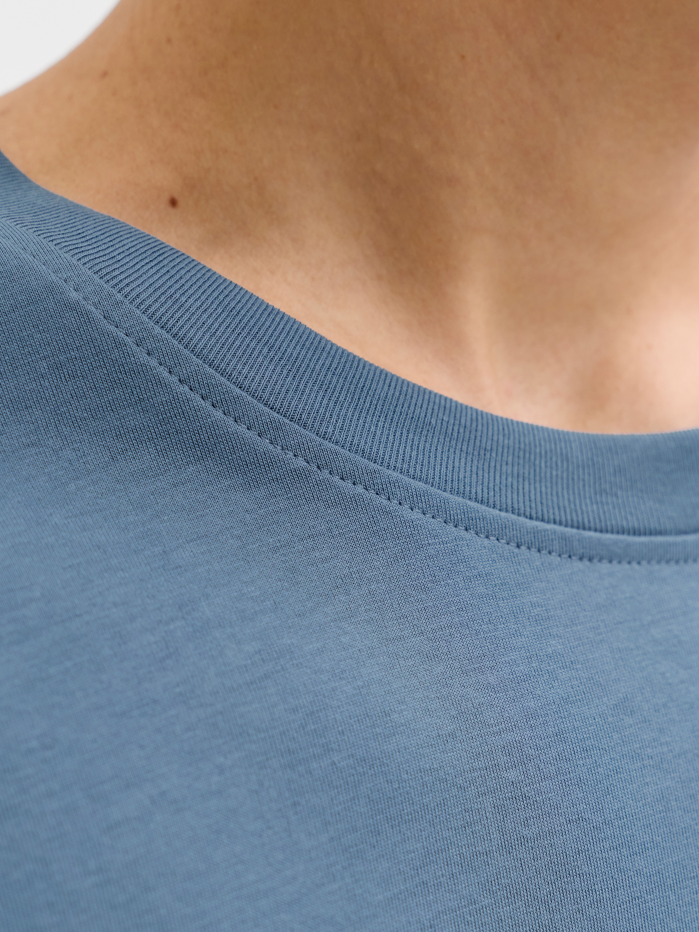 Jack & Jones Rundhalsshirt »JJESTAR mit Pigmentprint und Baumwollgefühl« Baumwolle, relaxed fit