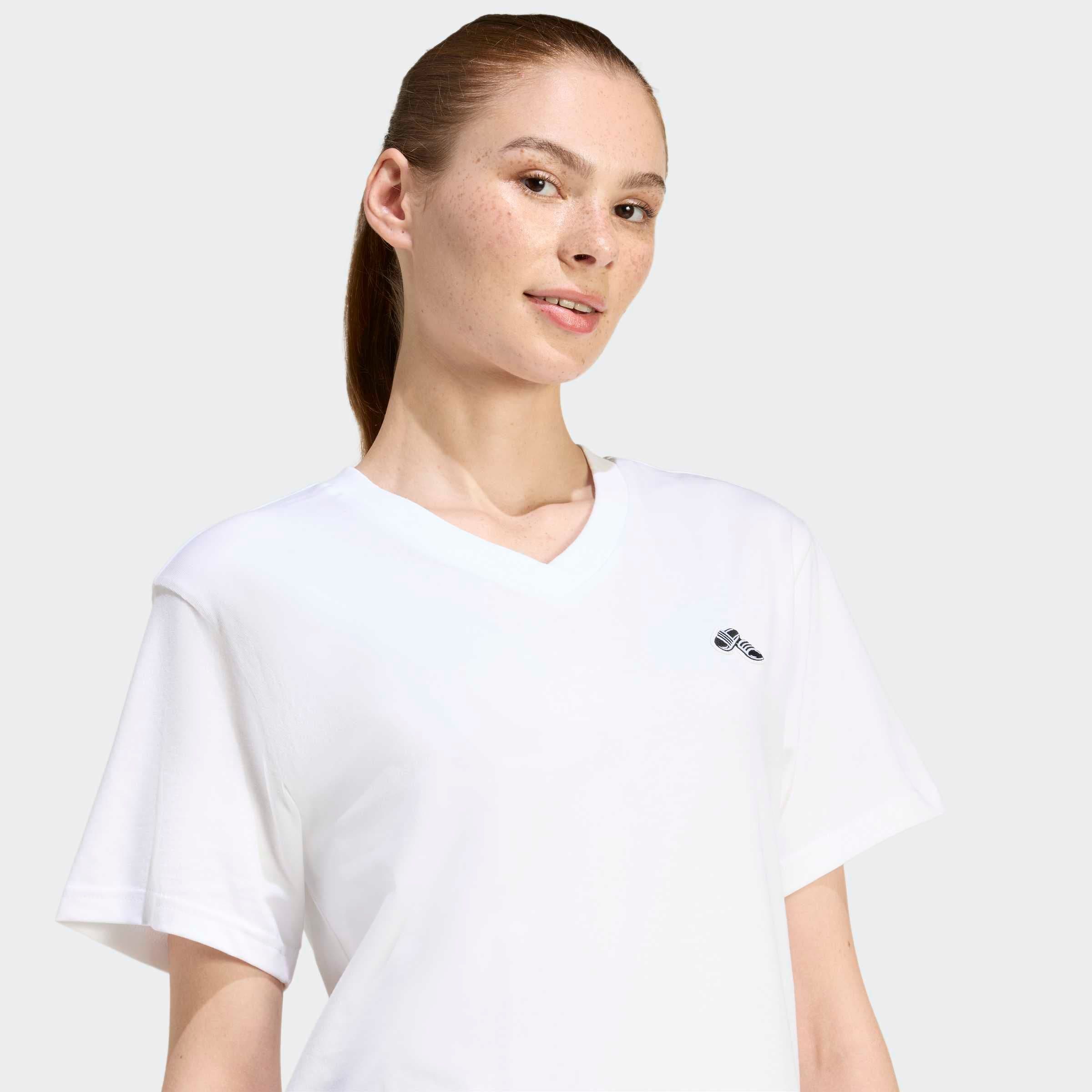 adidas Sportswear T-shirt »SUMMER SLIDE GRAPHIC MIT V-AUSSCHNITT«