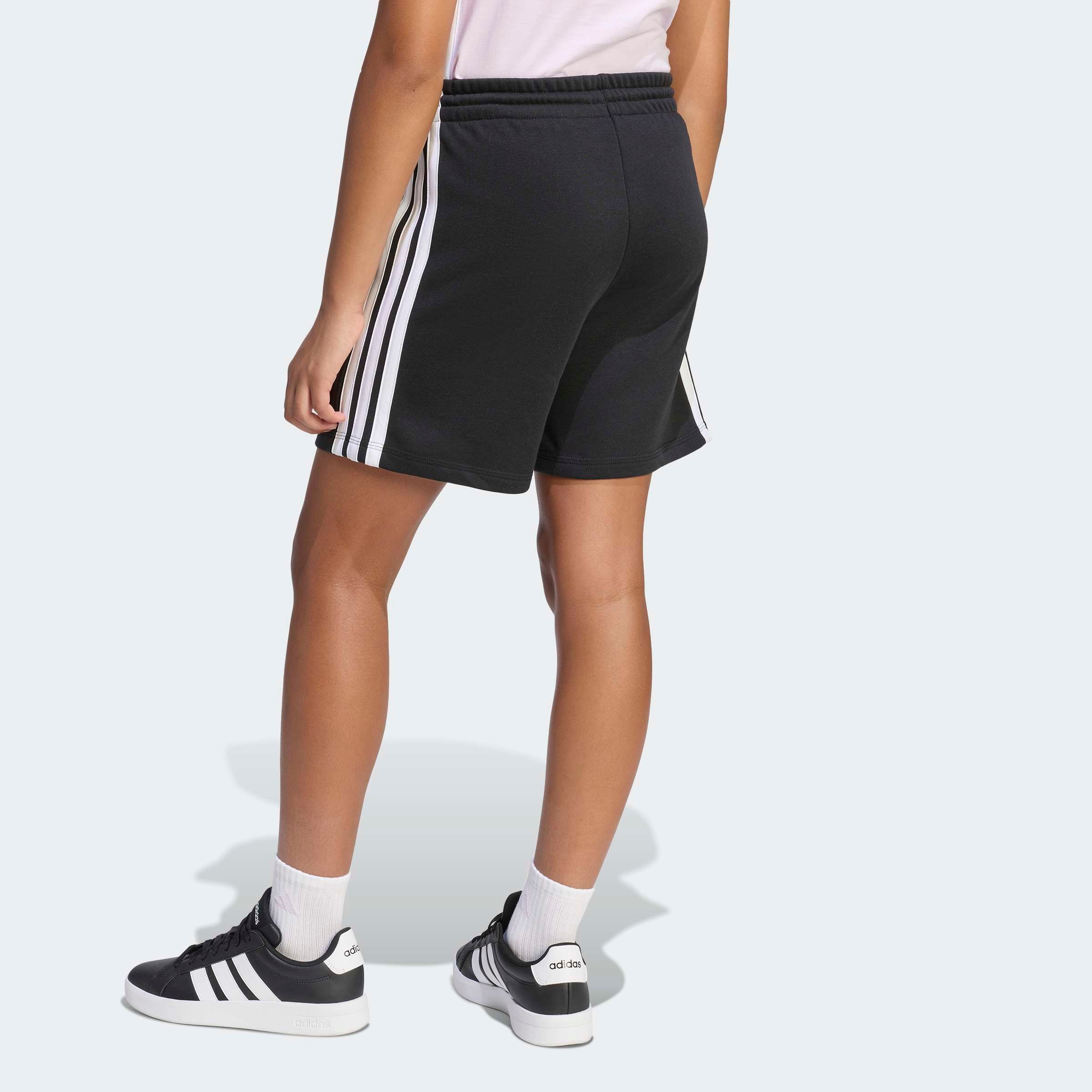 adidas Sportswear Short »ESSENTIALS«