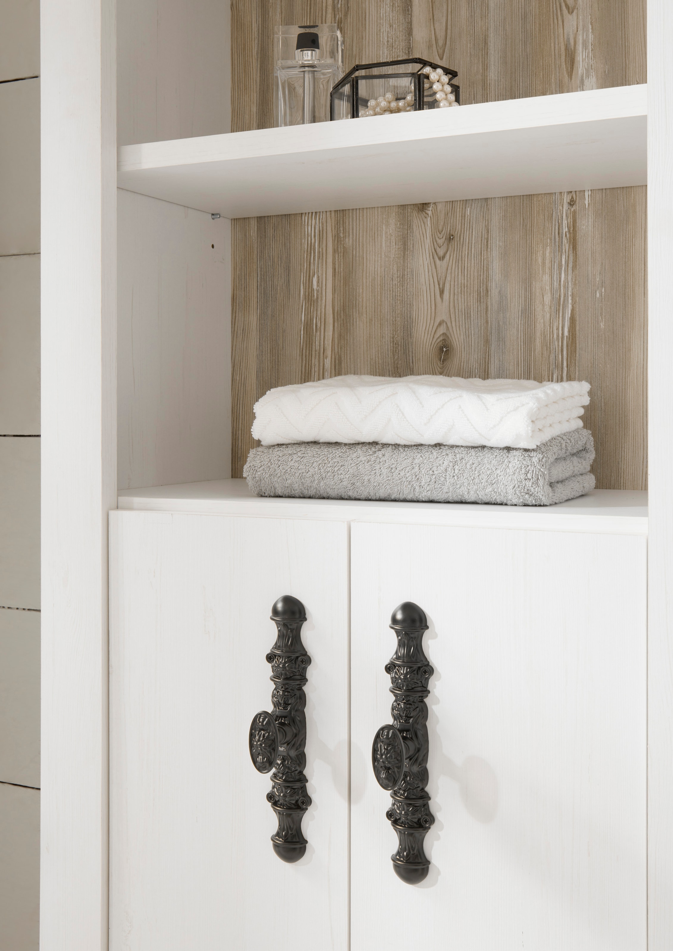 Home affaire Badmöbel-Set »Florenz, Bad im Landhausstil, 3-teiliges Badezimmer«, (3 St.), Hänge-Waschtisch, Schrank und Spiegel, in Pinie Weiss, Stauraum