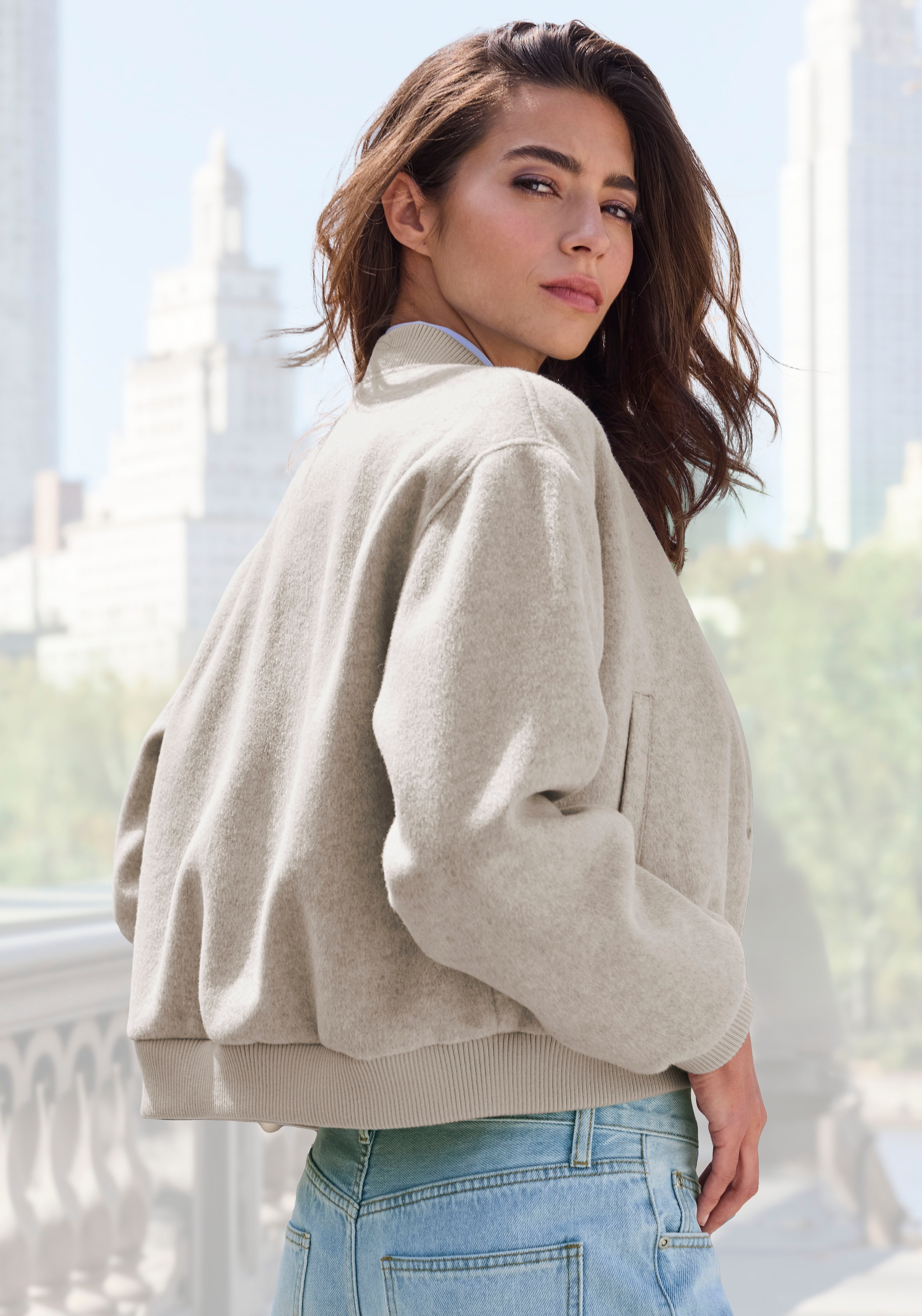 Image of LASCANA Bomberjacke mit Rippbündchen, Pilotenjacke mit Druckknöpfen und Taschen
